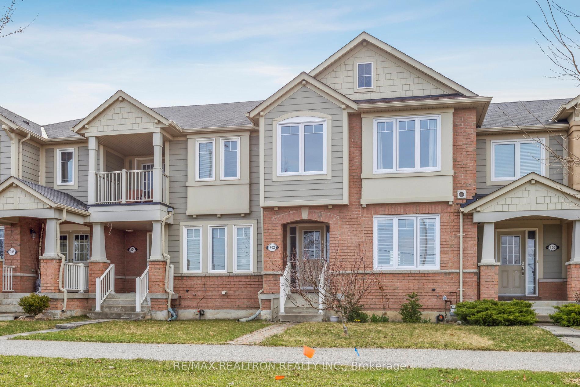 Photo 1 of 302 Gas Lamp Lane, Markham, Cornell — HOMEH