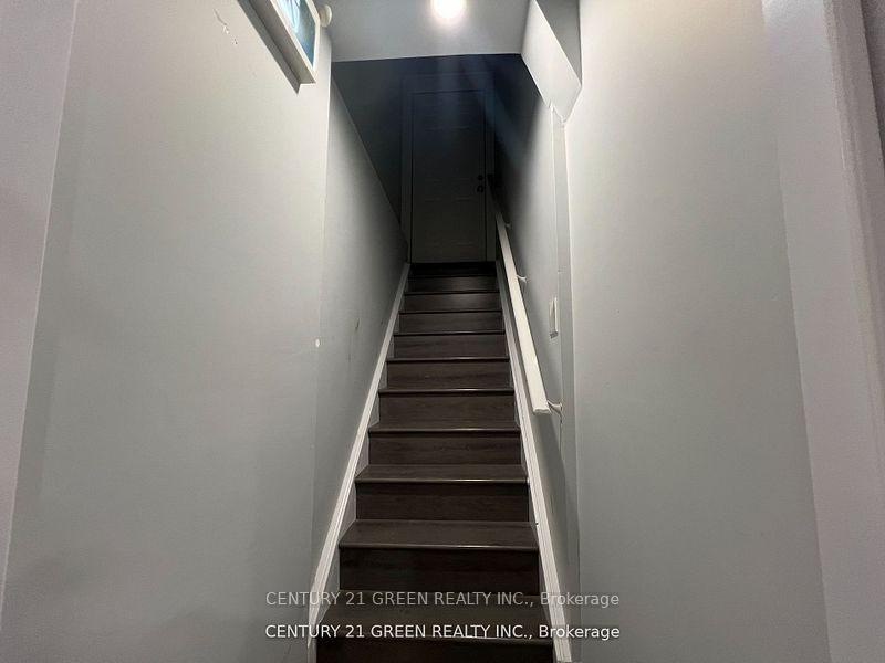 Photo 2 of Unit Bsmt, 404 Izumi Gate, Milton, Ford — HOMEH