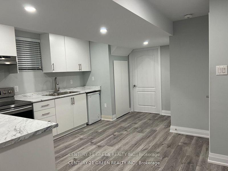 Photo 9 of Unit Bsmt, 404 Izumi Gate, Milton, Ford — HOMEH