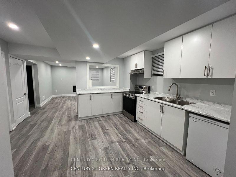 Photo 3 of Unit Bsmt, 404 Izumi Gate, Milton, Ford — HOMEH
