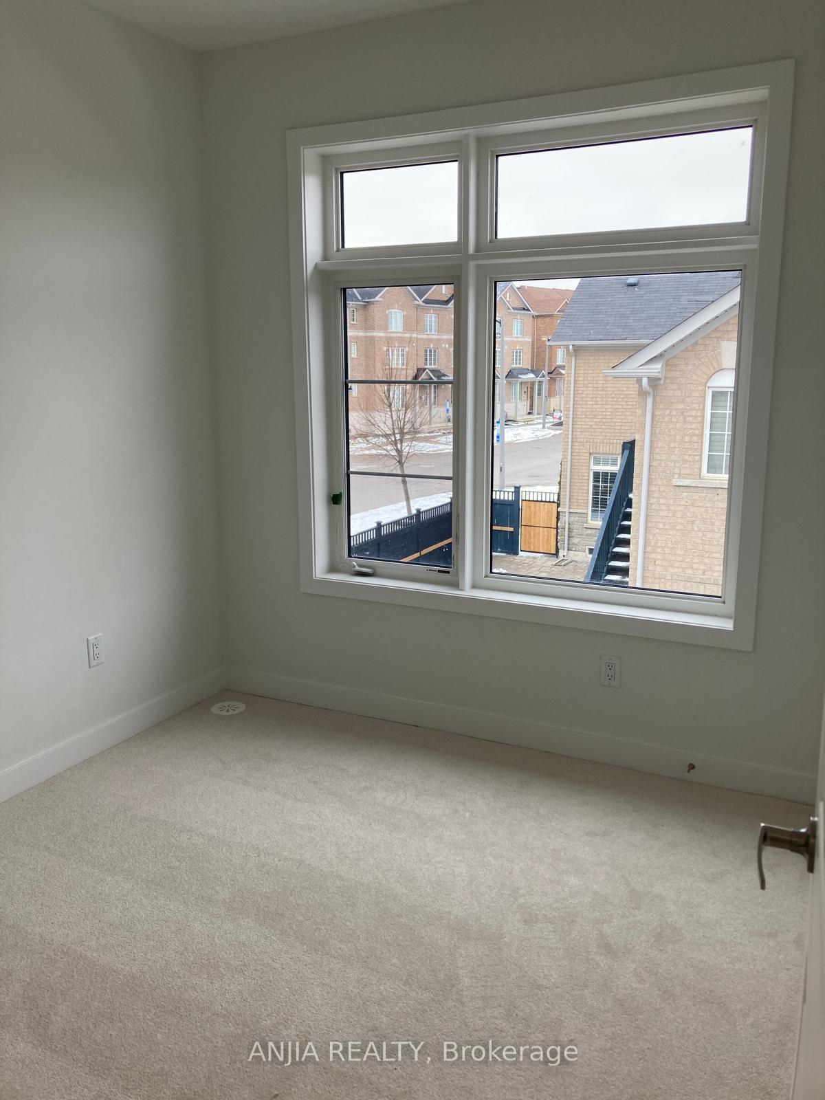 Photo 7 of 62 Rustle Woods Avenue, Markham, Cornell — HOMEH