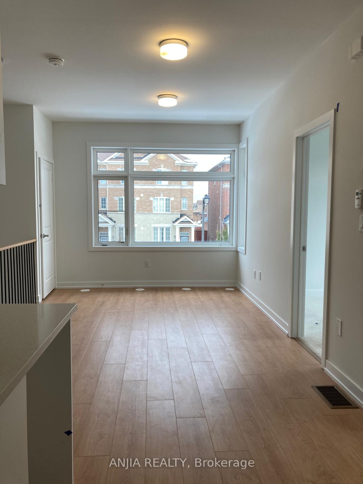 Photo 8 of 62 Rustle Woods Avenue, Markham, Cornell — HOMEH