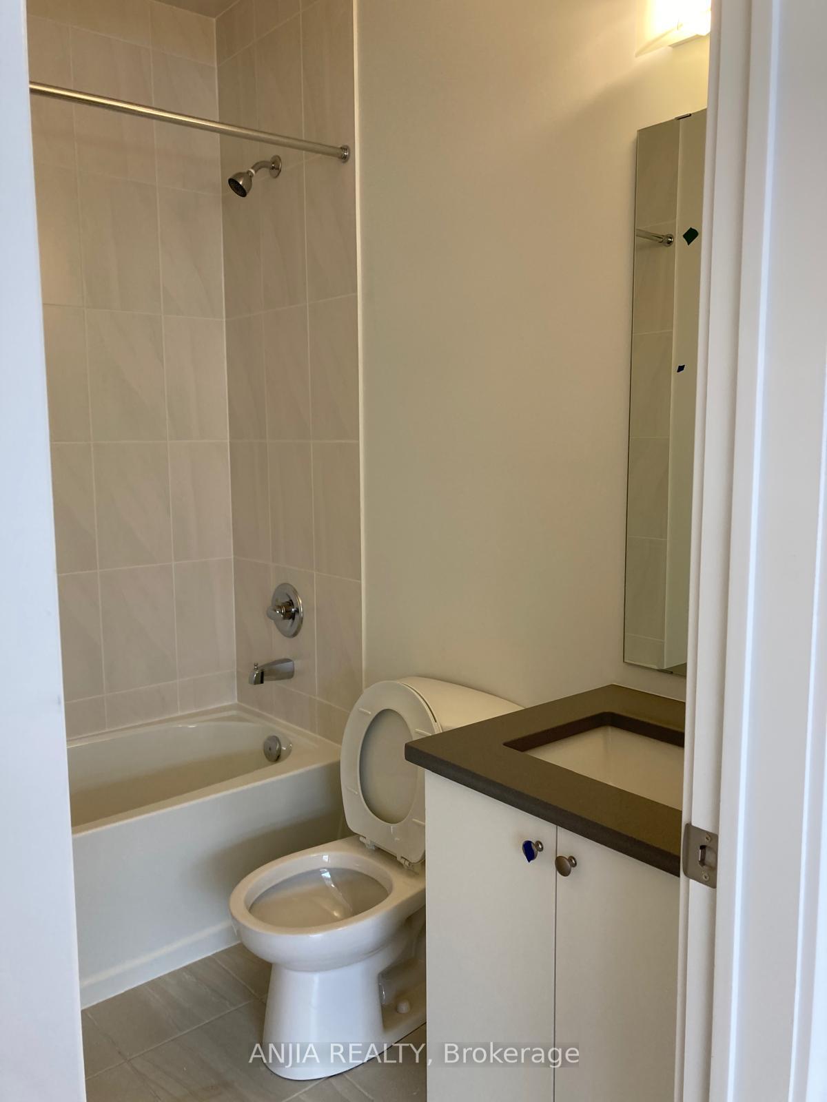 Photo 12 of 62 Rustle Woods Avenue, Markham, Cornell — HOMEH
