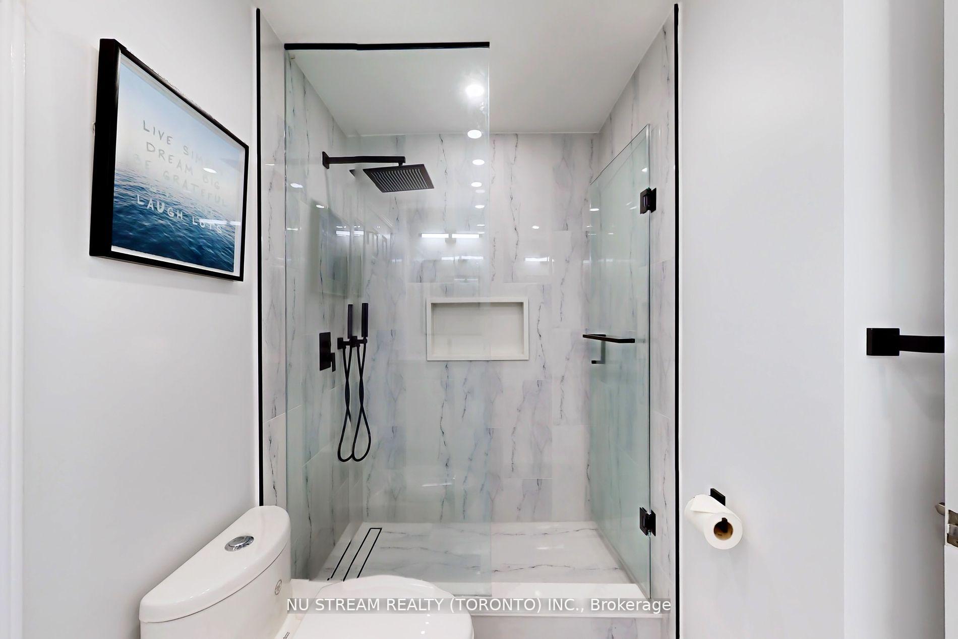 Photo 22 of 107 Golden Tulip Crescent, Markham, Cachet — HOMEH