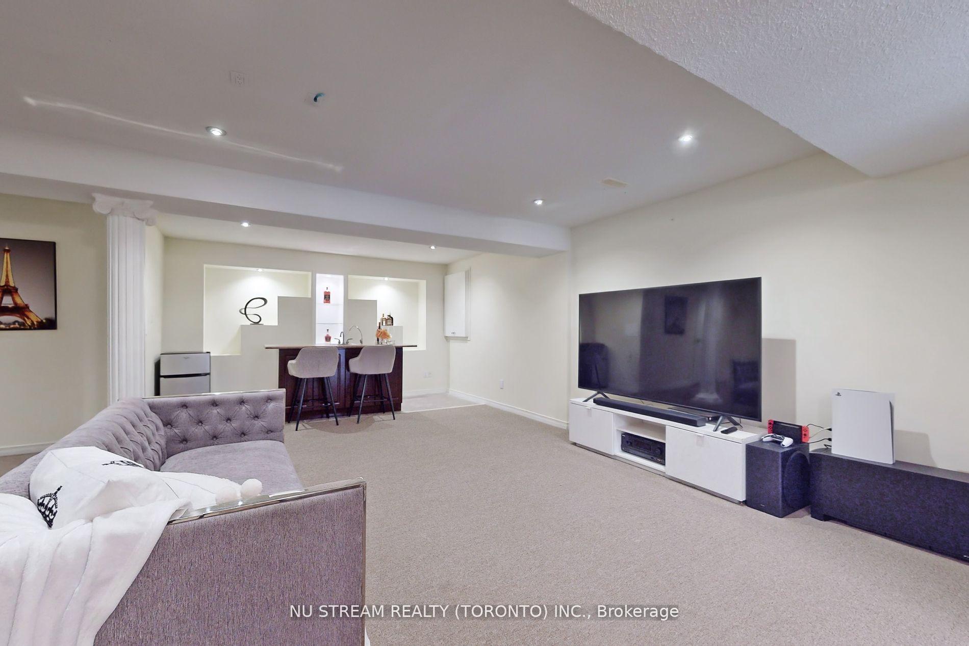 Photo 25 of 107 Golden Tulip Crescent, Markham, Cachet — HOMEH