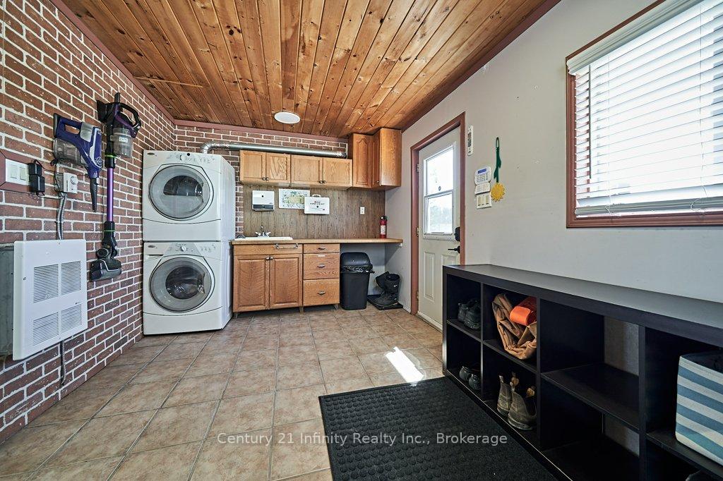 Photo 5 of 4384 Boundary Road, Kawartha Lakes, Rural Manvers — HOMEH