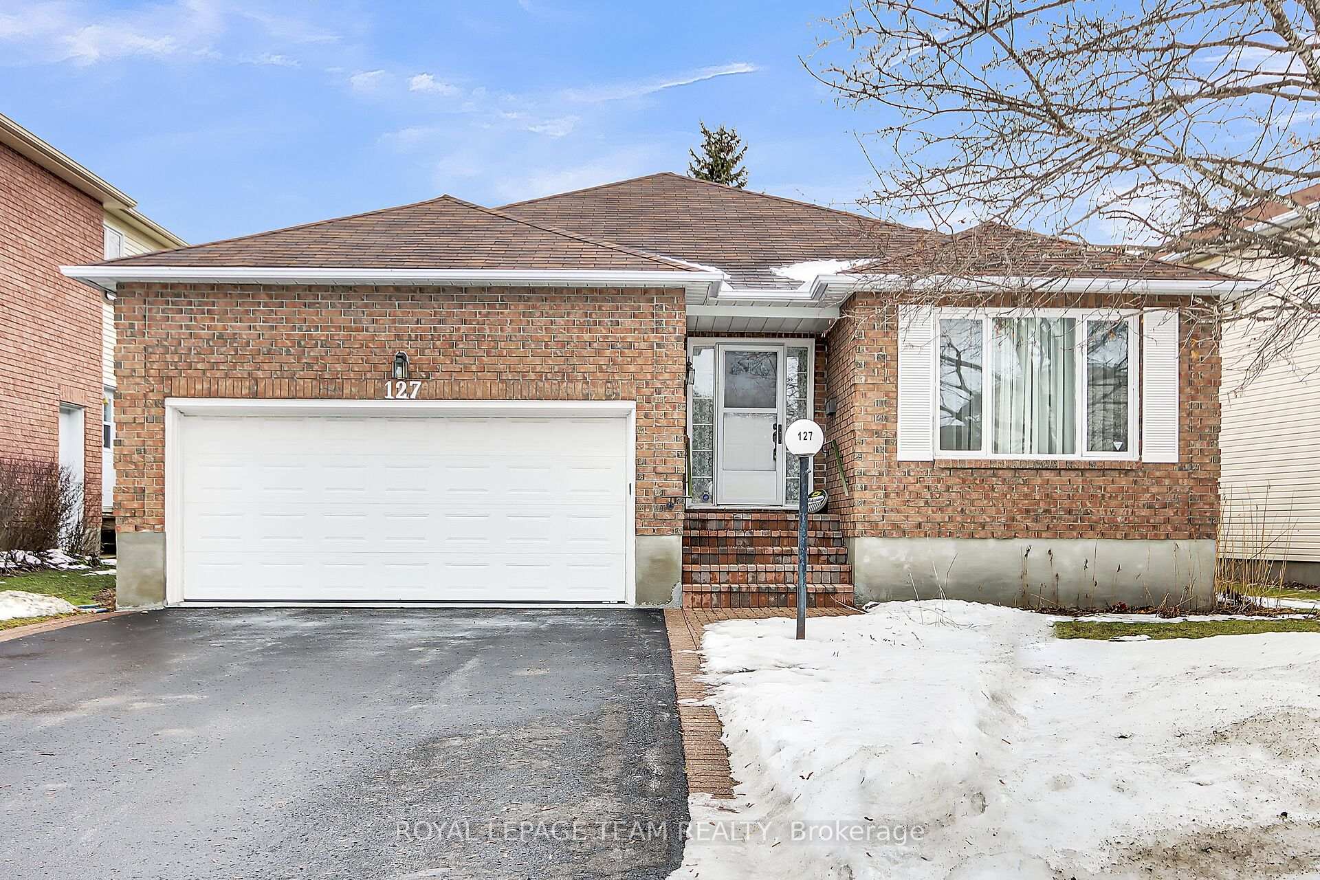 Photo 1 of 127 Palomino Drive, Ottawa, Kanata - Bridlewood — HOMEH
