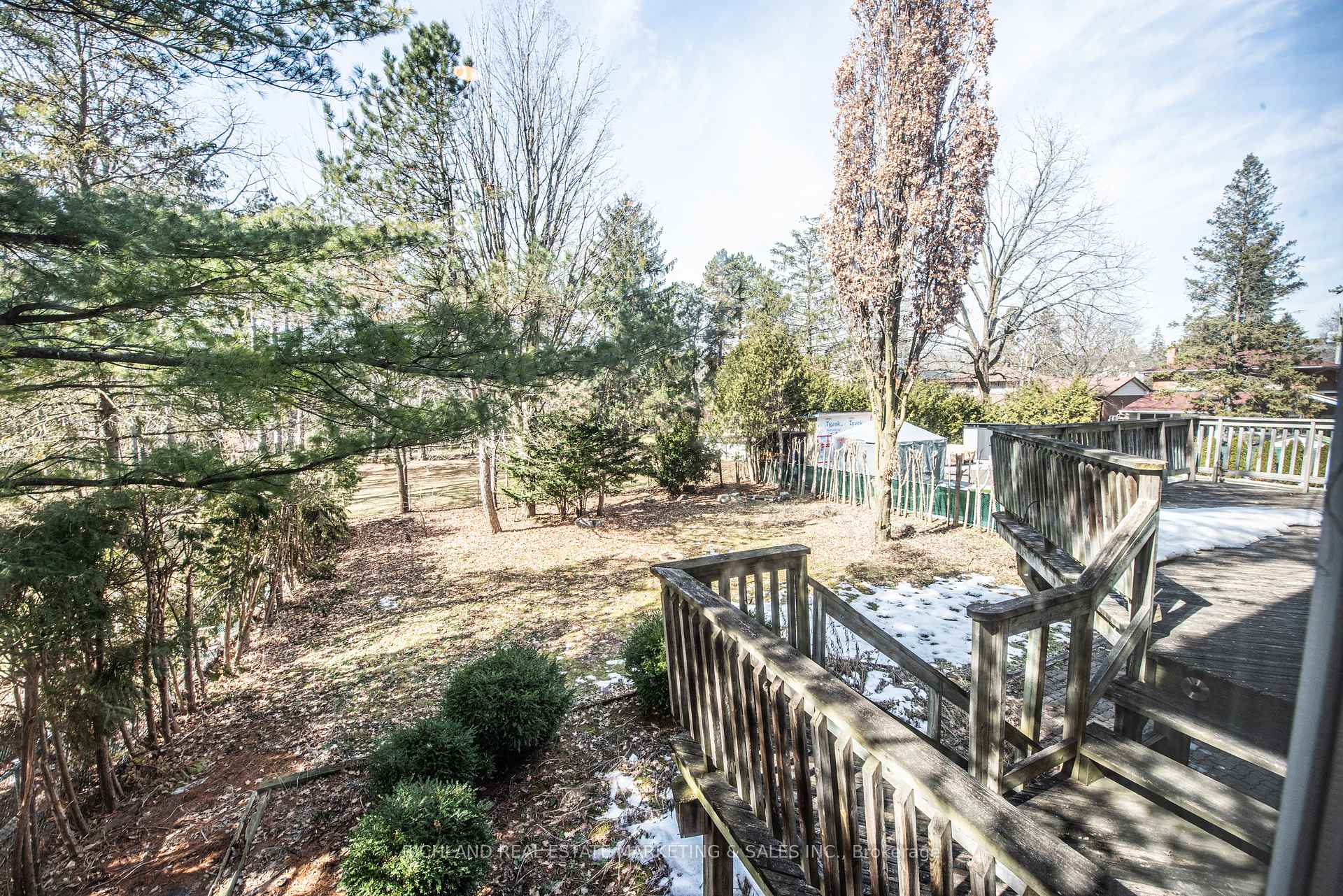 Photo 31 of 42 Wootten Way N, Markham, Markham Village — HOMEH