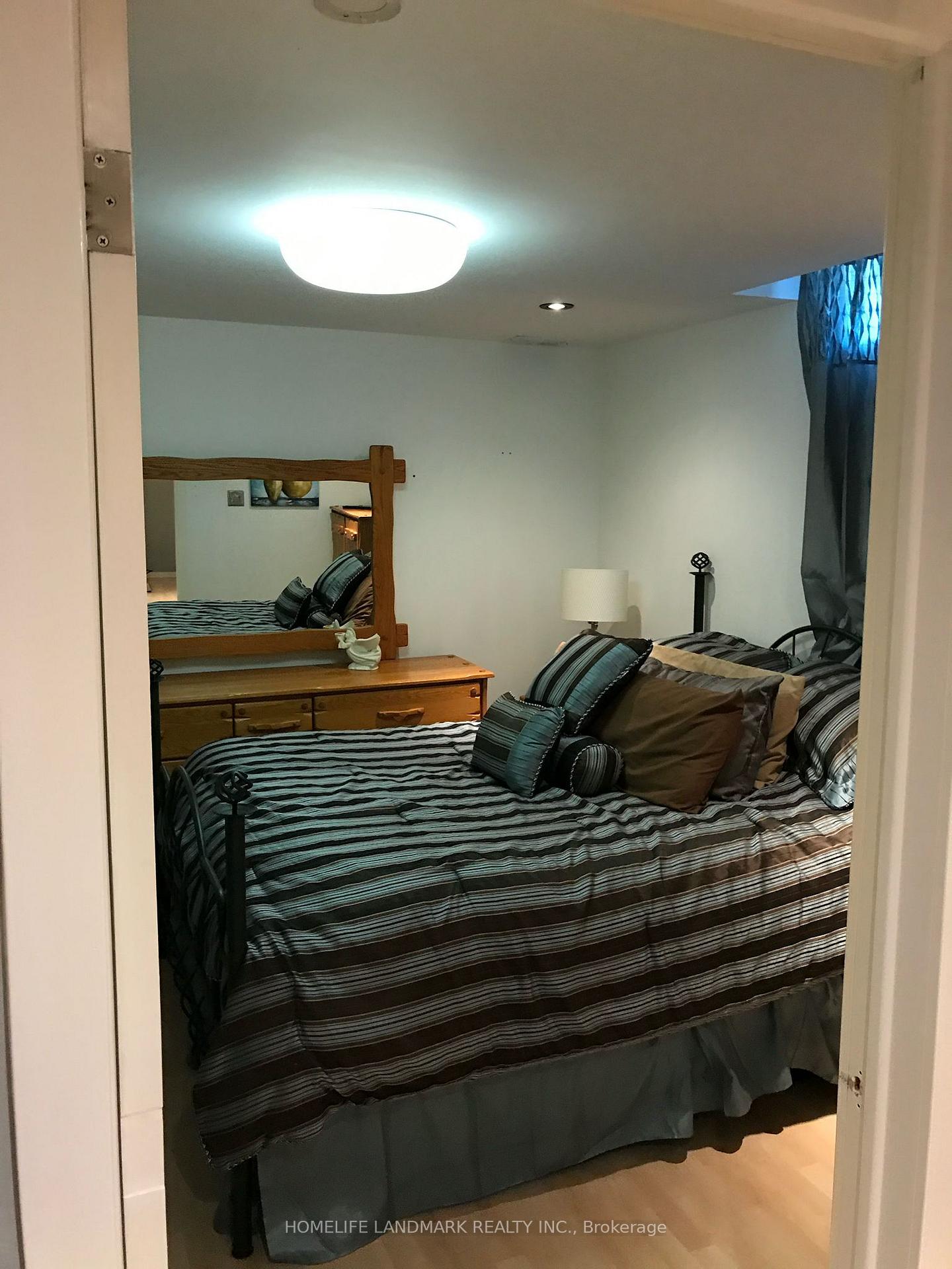 Photo 4 of Unit (Lower), 147 Cove Crescent, Hamilton, Lakeshore — HOMEH