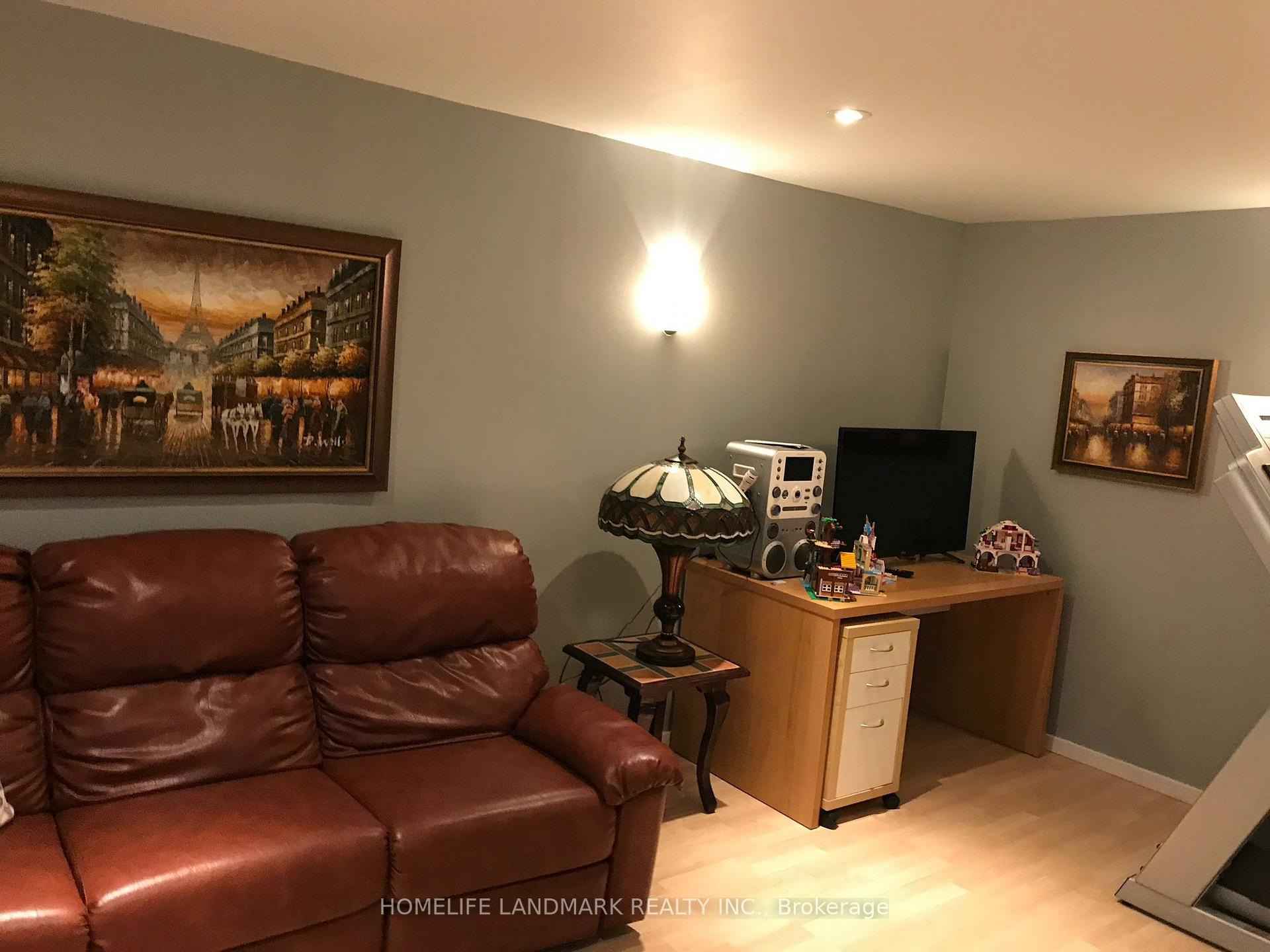 Photo 5 of Unit (Lower), 147 Cove Crescent, Hamilton, Lakeshore — HOMEH