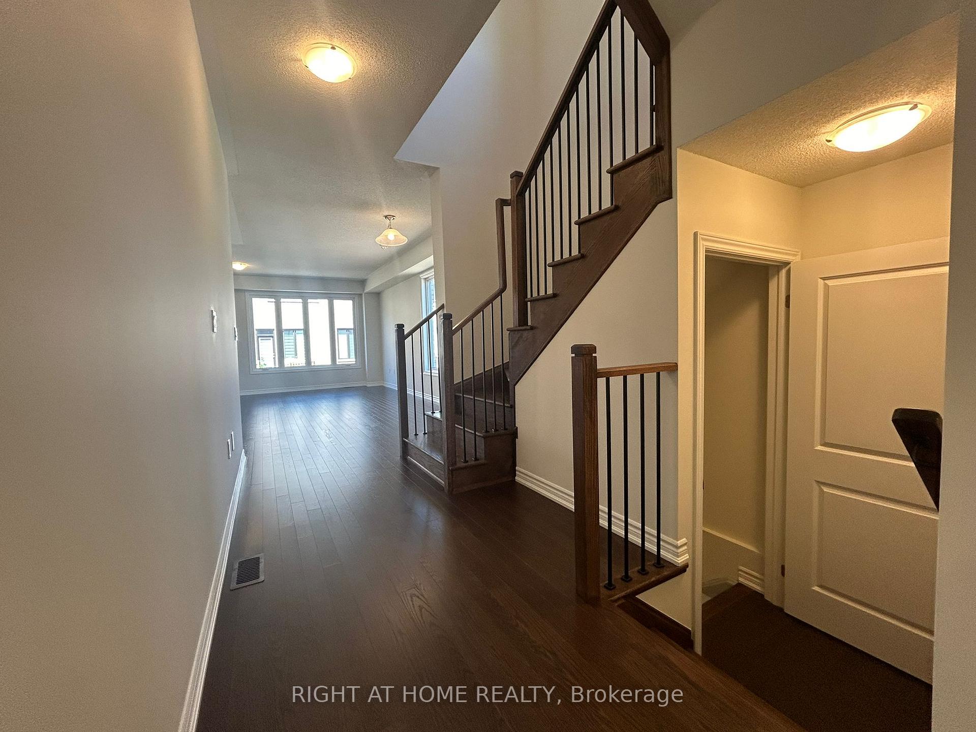 Photo 29 of 463 Celandine Terrace, Milton, Walker — HOMEH