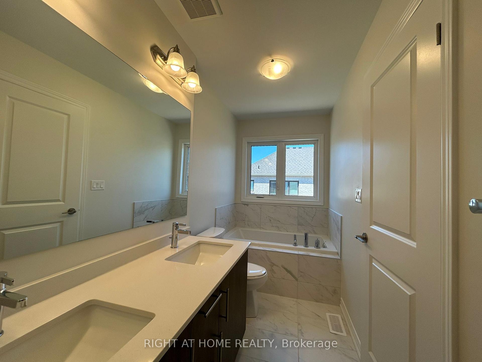 Photo 16 of 463 Celandine Terrace, Milton, Walker — HOMEH