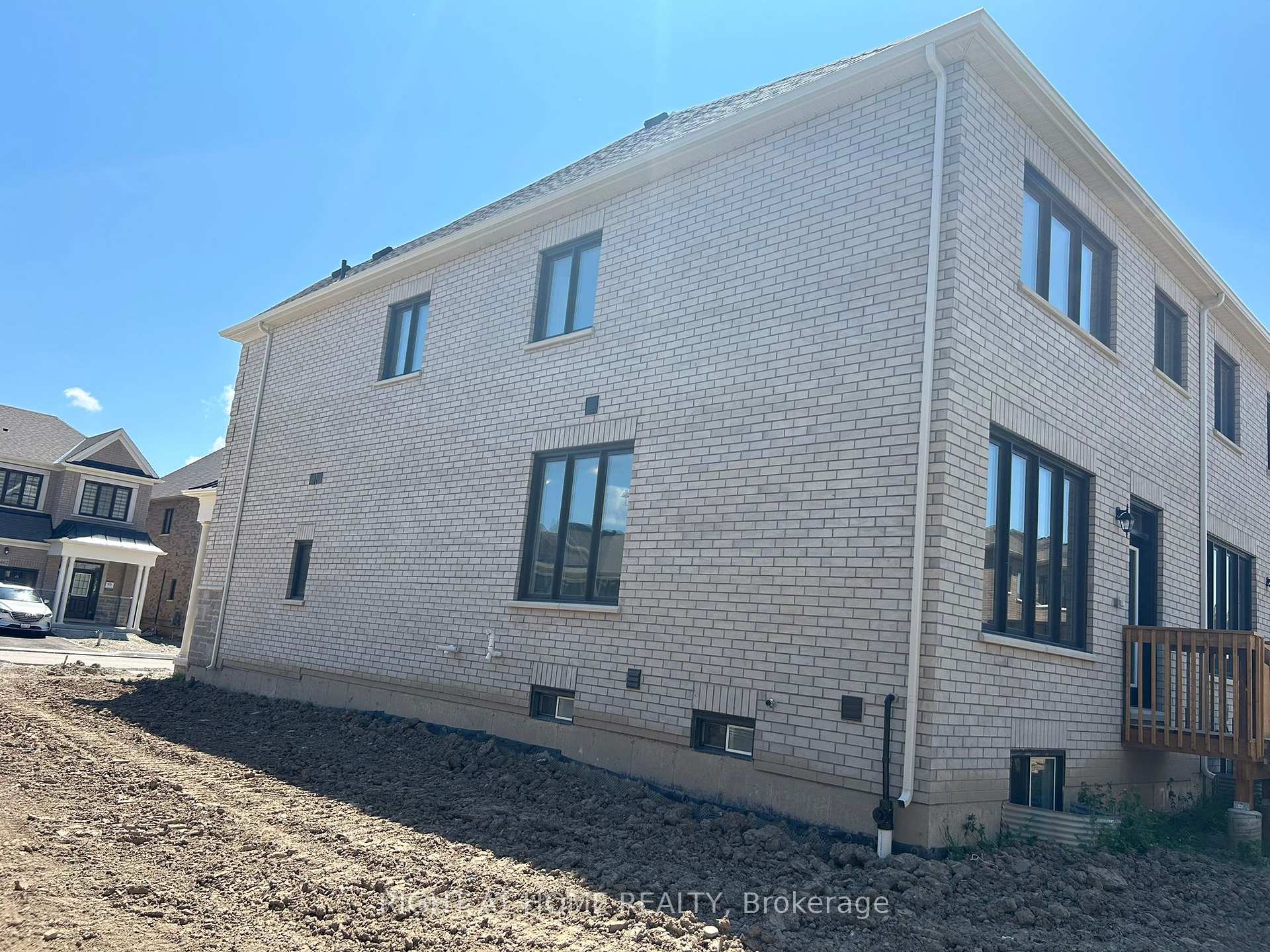 Photo 35 of 463 Celandine Terrace, Milton, Walker — HOMEH
