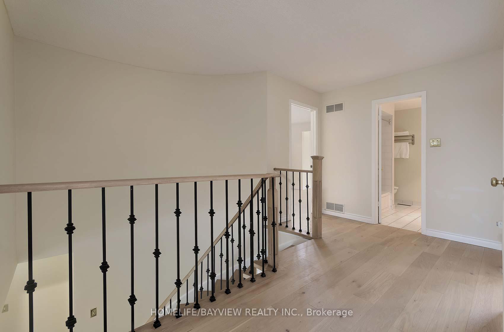 Photo 10 of 24 Cairns Drive, Markham, Raymerville — HOMEH