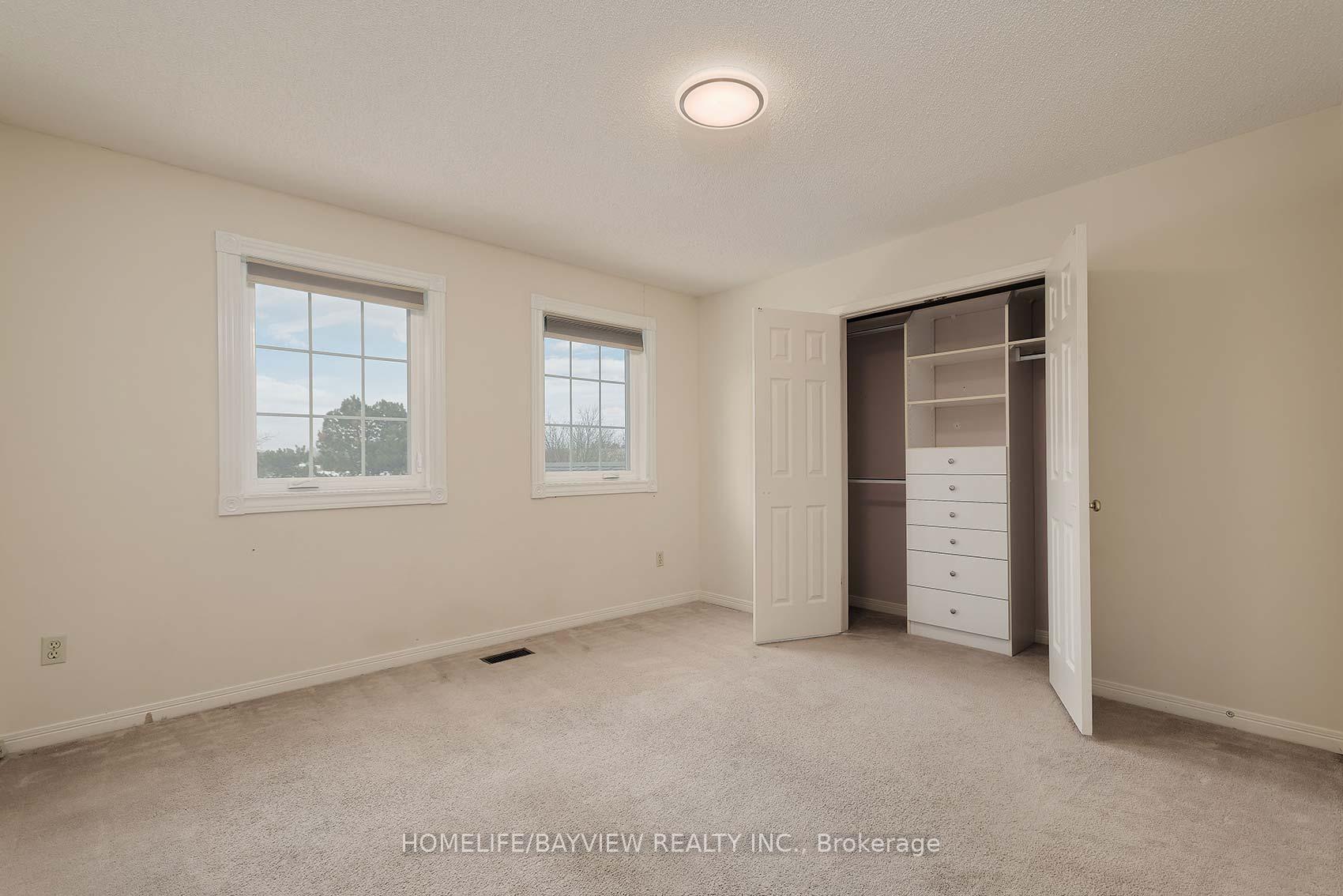 Photo 16 of 24 Cairns Drive, Markham, Raymerville — HOMEH