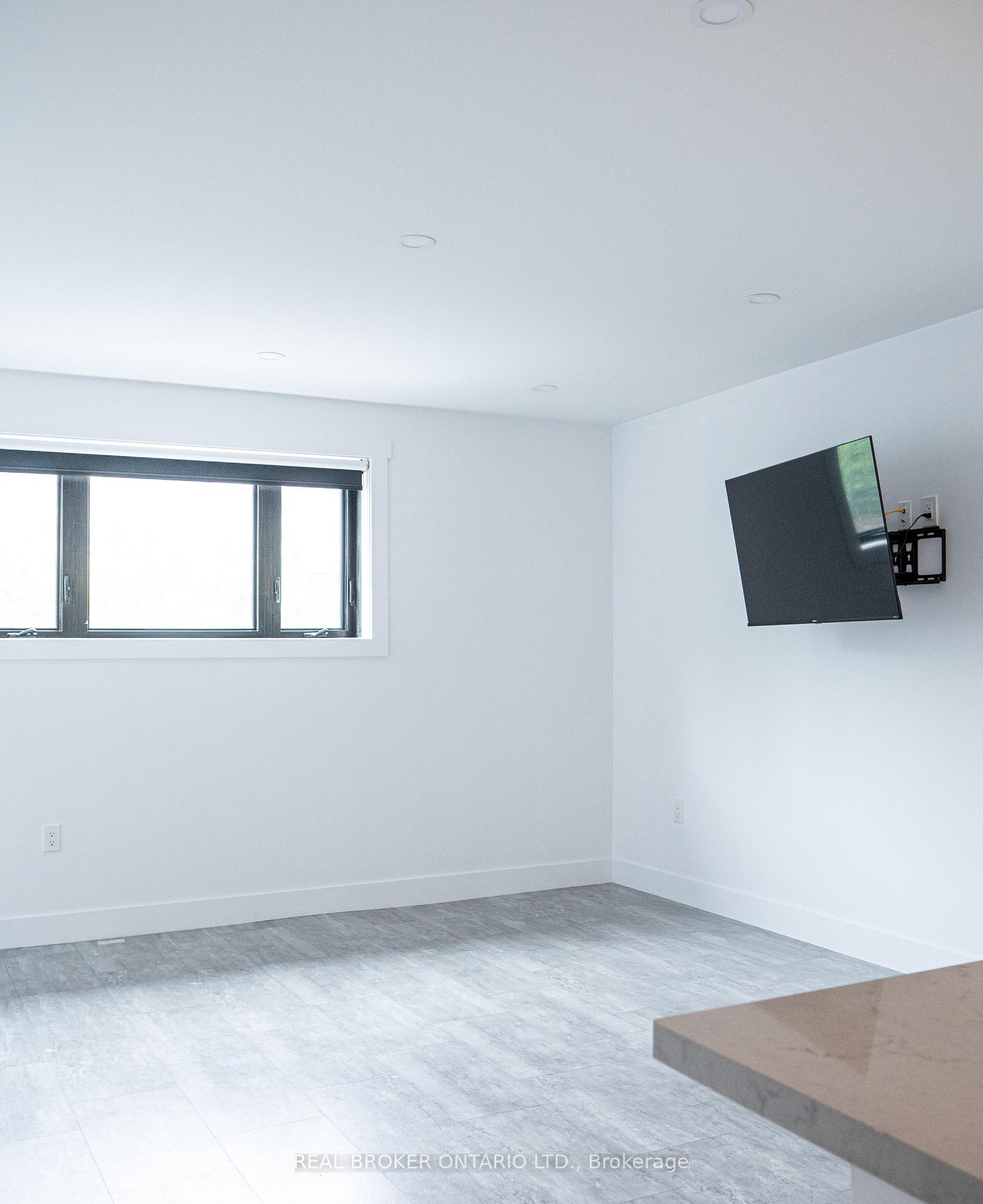 Photo 4 of Unit 5, 284 James Street N, Hamilton, Beasley — HOMEH