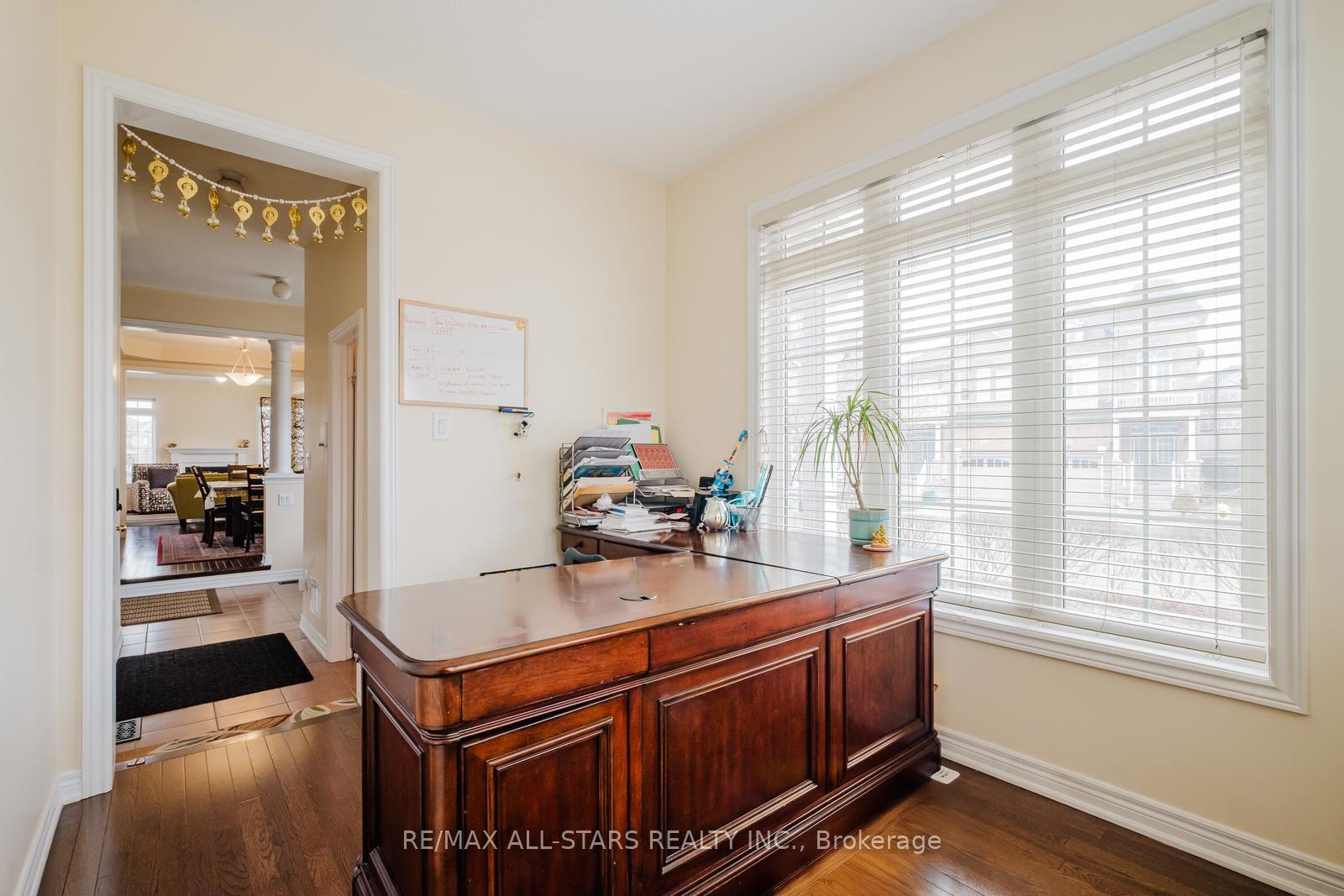 Photo 7 of 39 Haskett Drive, Markham, Box Grove — HOMEH