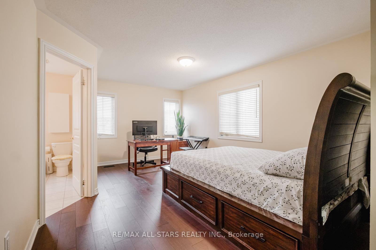 Photo 20 of 39 Haskett Drive, Markham, Box Grove — HOMEH