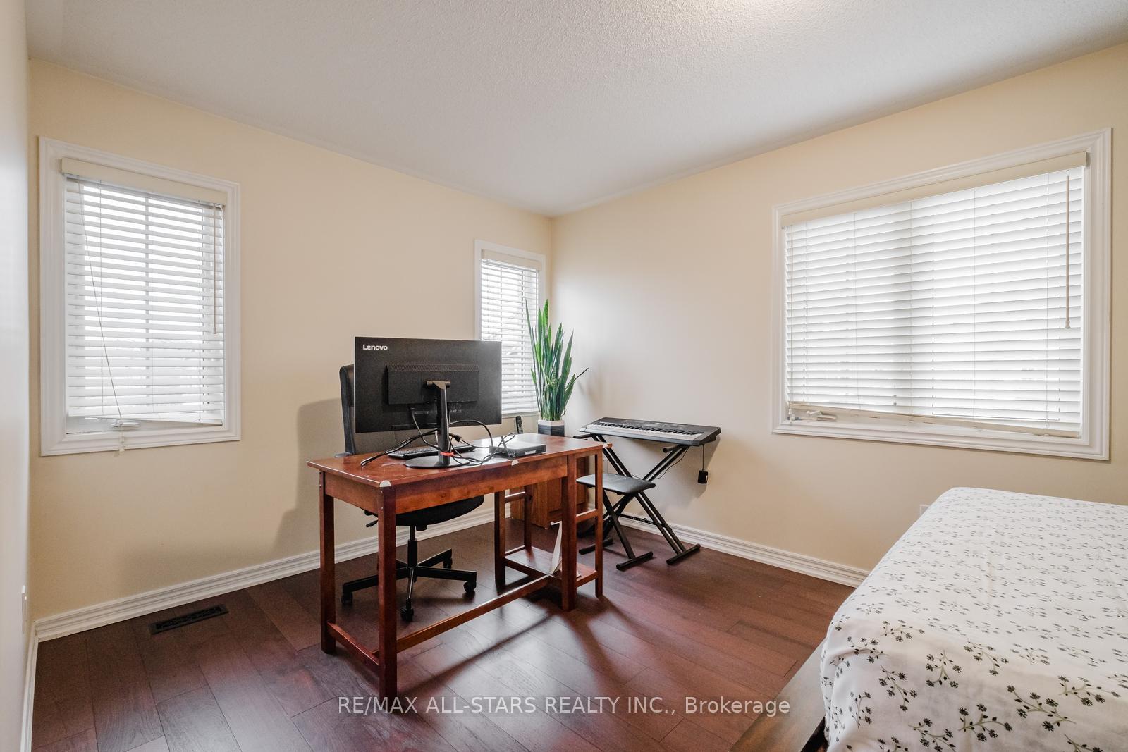 Photo 21 of 39 Haskett Drive, Markham, Box Grove — HOMEH