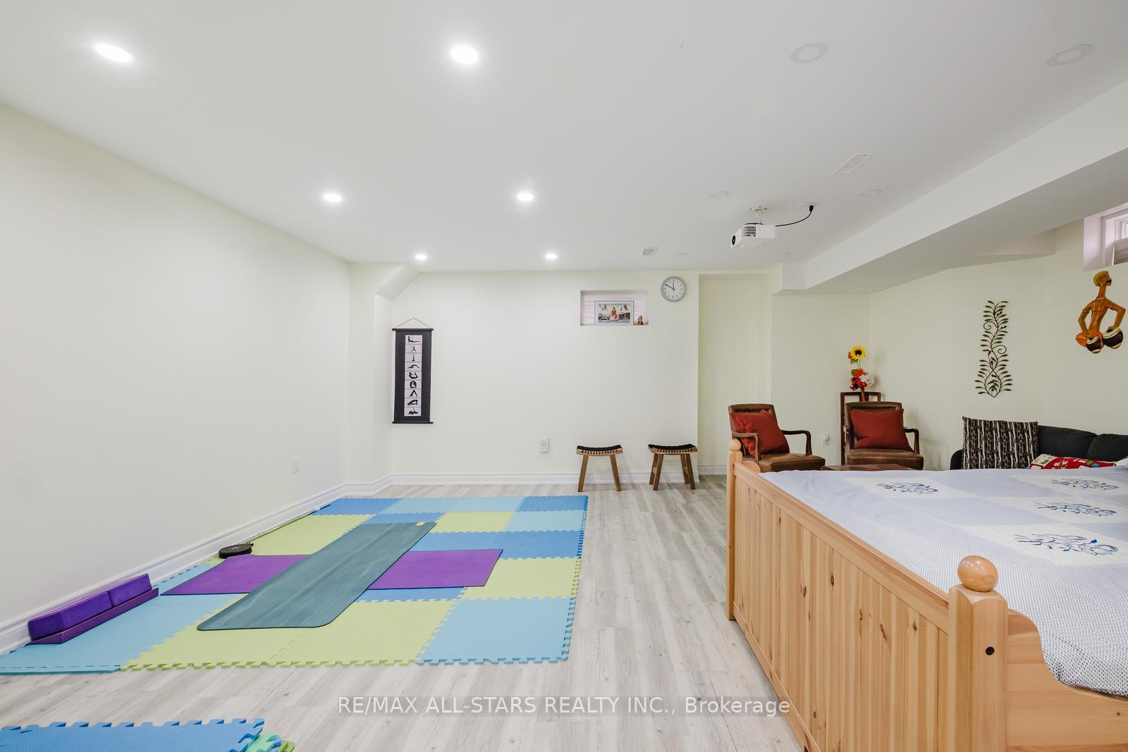Photo 27 of 39 Haskett Drive, Markham, Box Grove — HOMEH