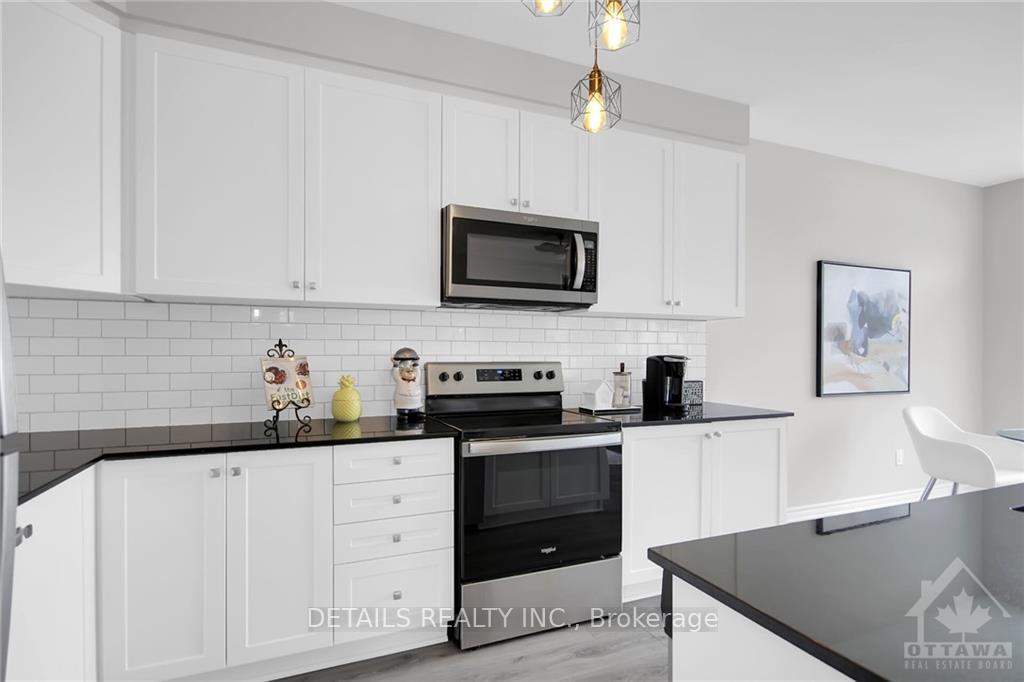 Photo 10 of 133 Pictou Crescent, Ottawa, Kanata - Emerald Meadows/Trailwest — HOMEH