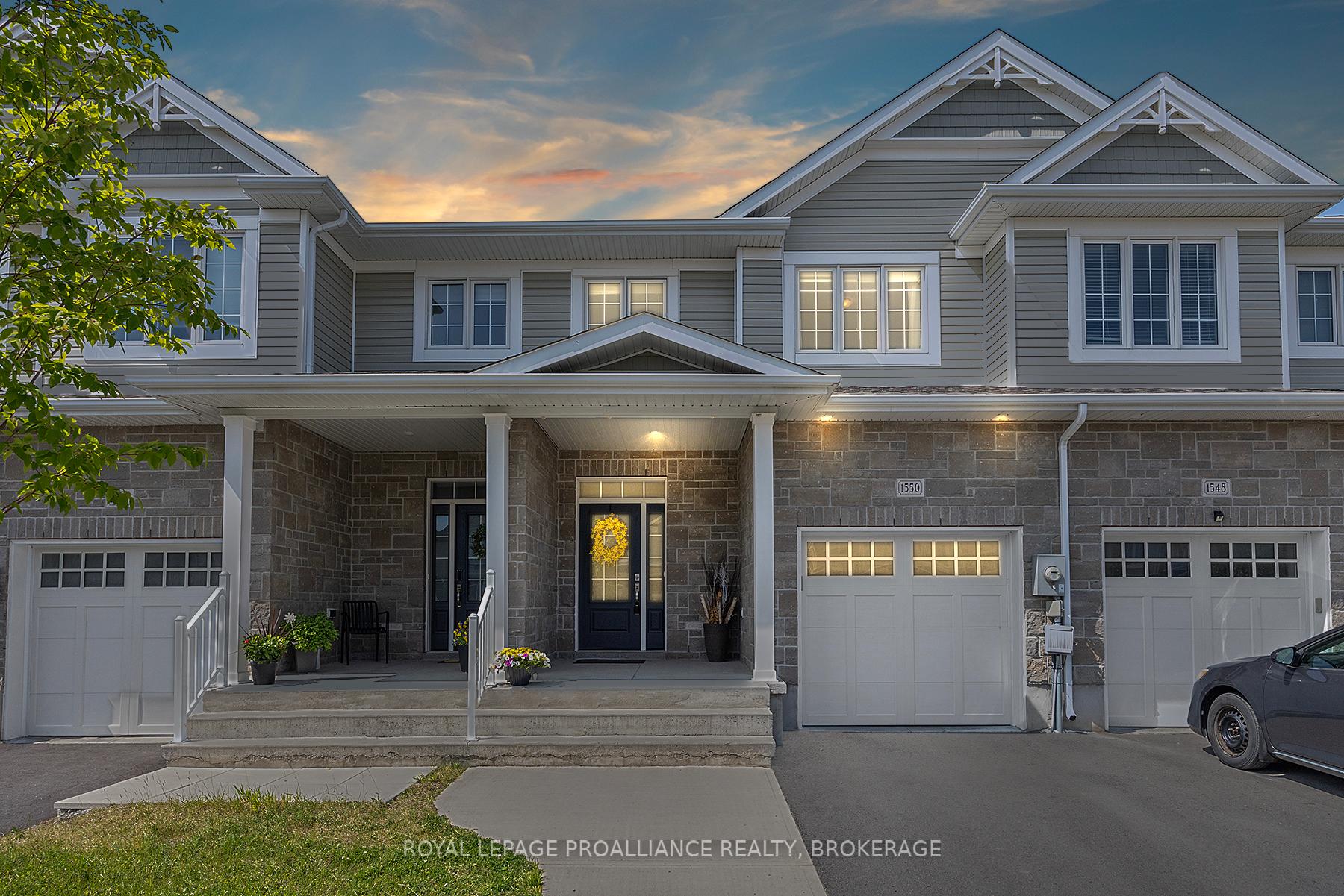 Front of 1550 Davenport Crescent