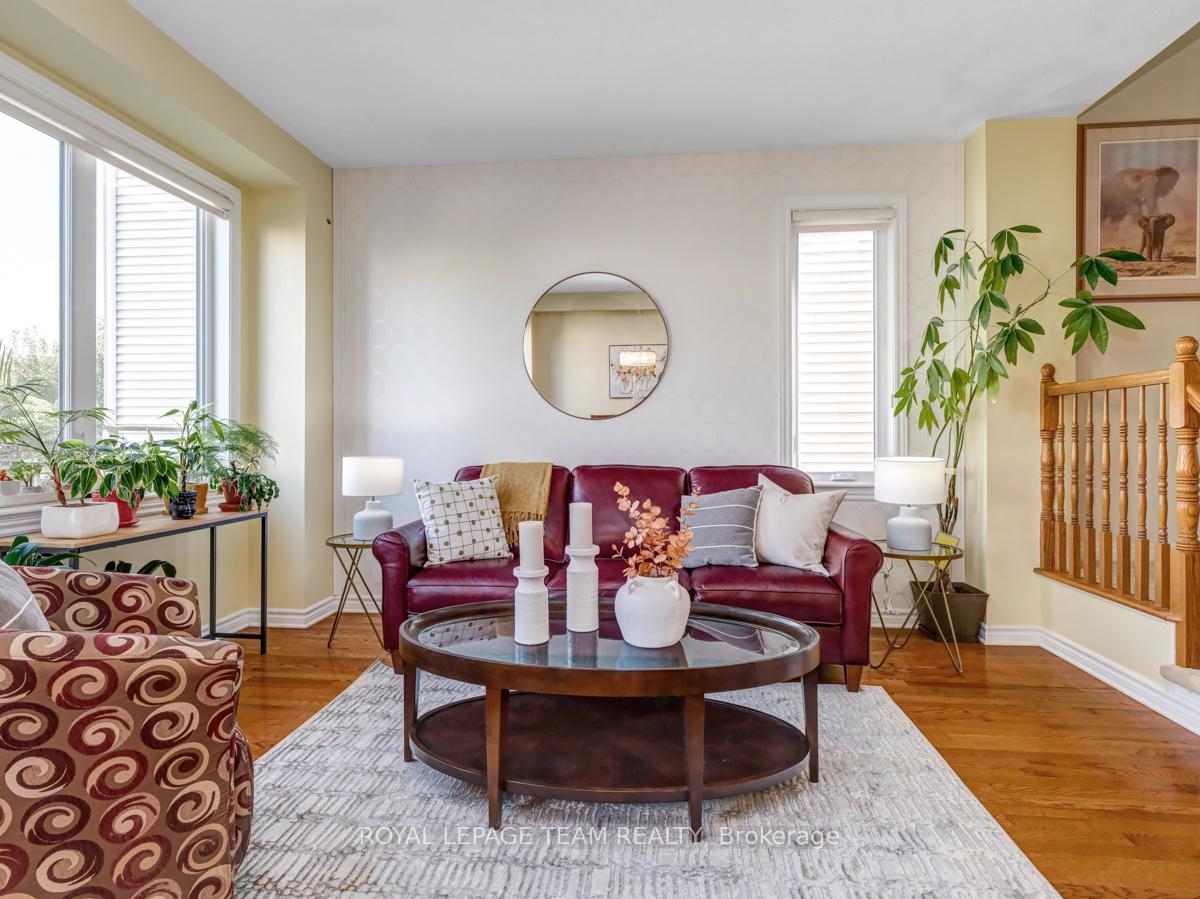 Photo 4 of 1572 Carronbridge Circle, Ottawa, Kanata - Emerald Meadows/Trailwest — HOMEH