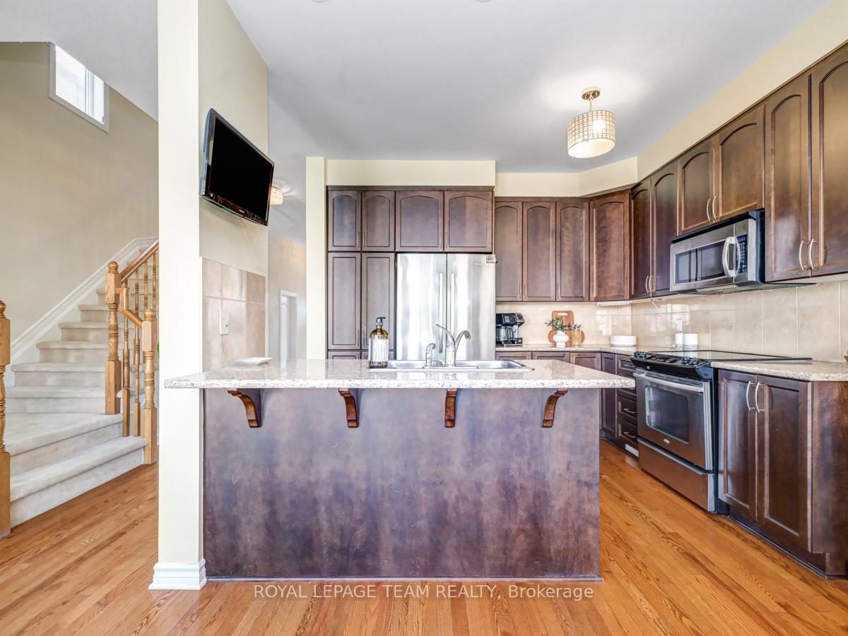 Photo 5 of 1572 Carronbridge Circle, Ottawa, Kanata - Emerald Meadows/Trailwest — HOMEH