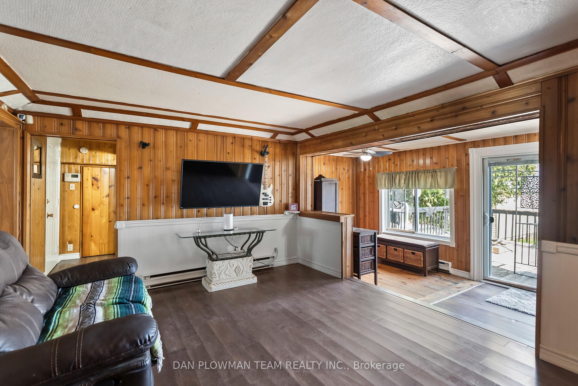 Photo 8 of 32 Beach Road, Kawartha Lakes, Little Britain — HOMEH