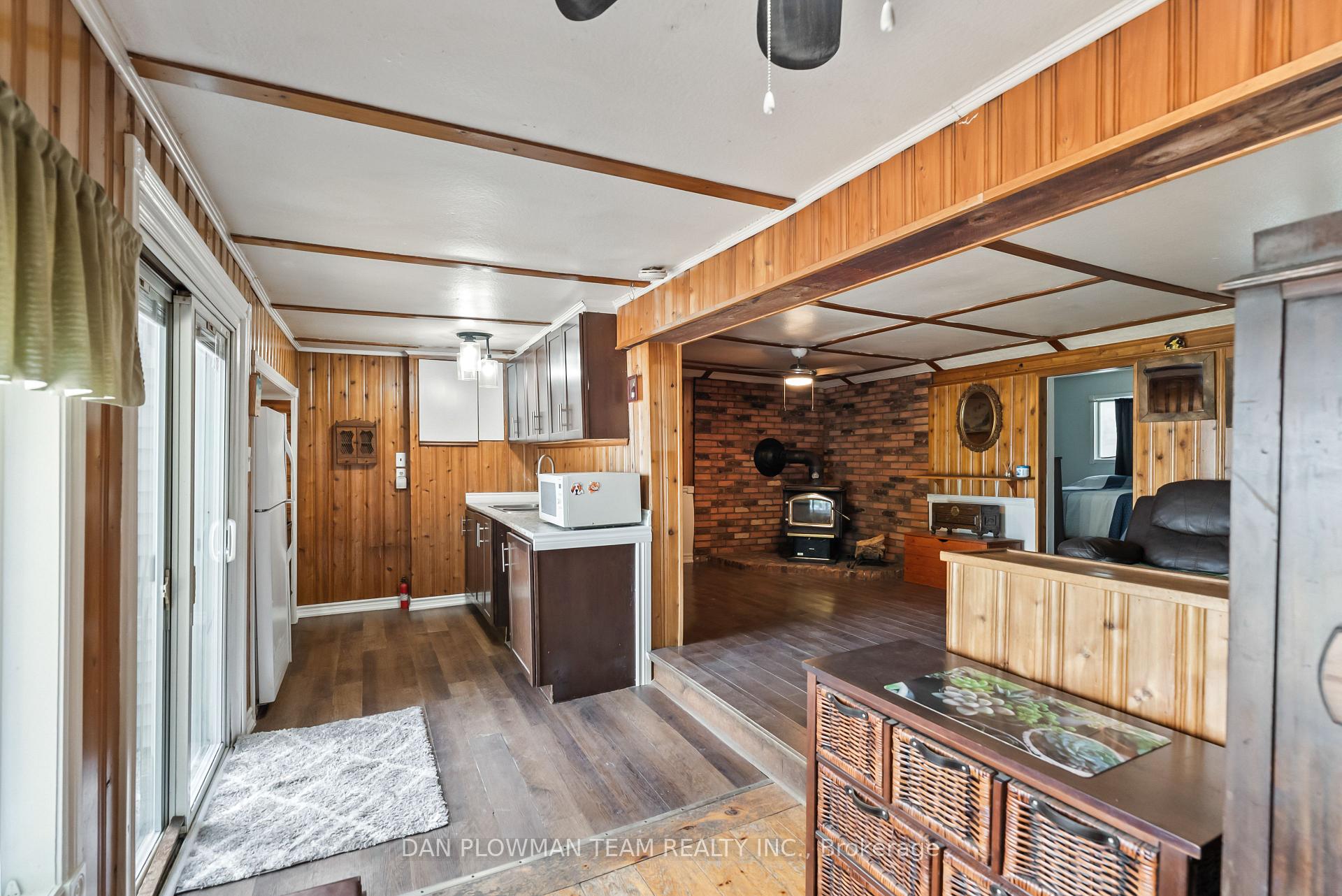 Photo 10 of 32 Beach Road, Kawartha Lakes, Little Britain — HOMEH