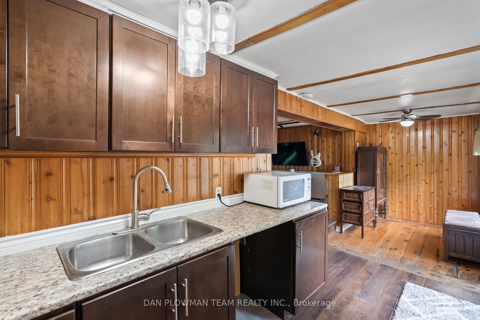 Photo 12 of 32 Beach Road, Kawartha Lakes, Little Britain — HOMEH