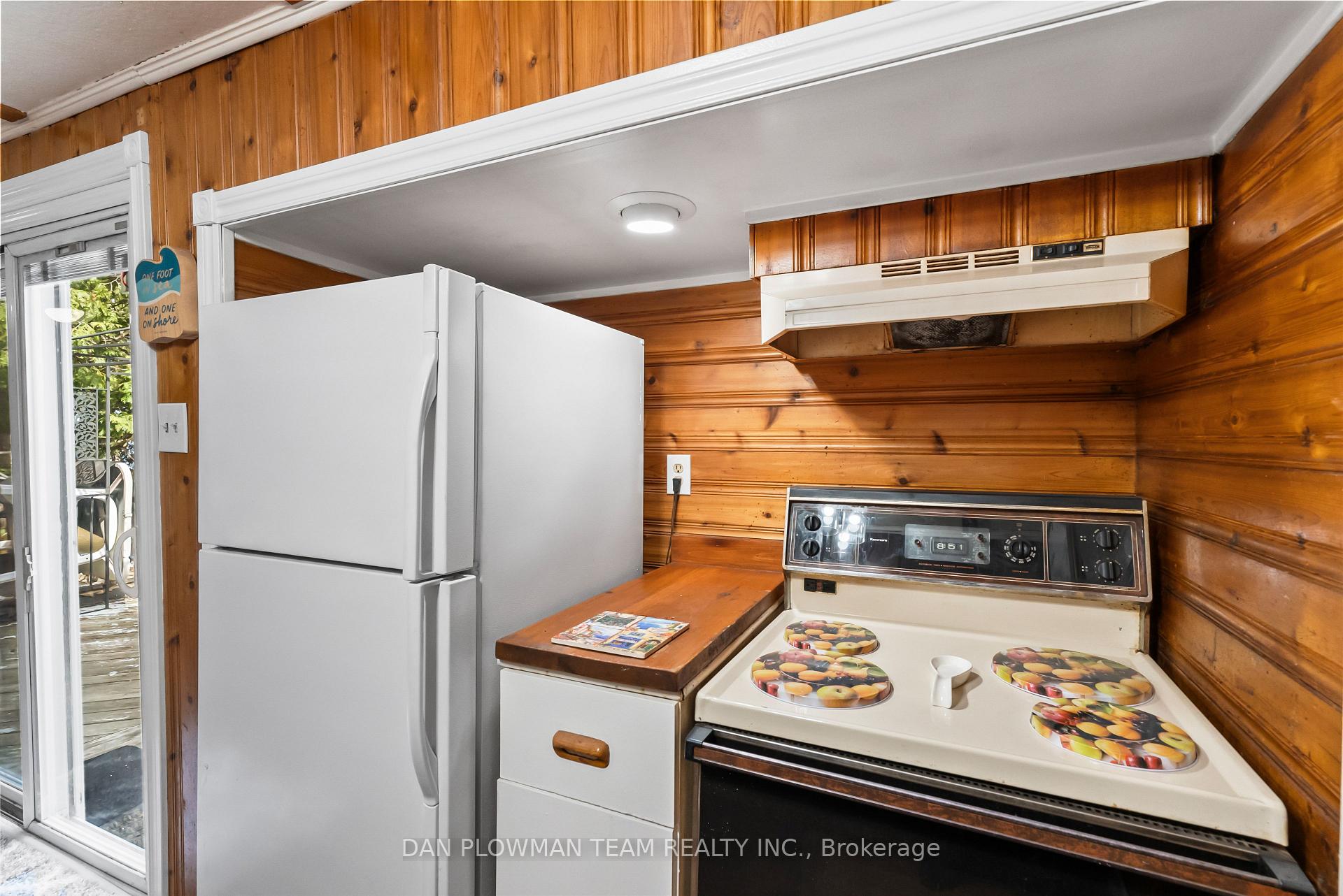 Photo 13 of 32 Beach Road, Kawartha Lakes, Little Britain — HOMEH