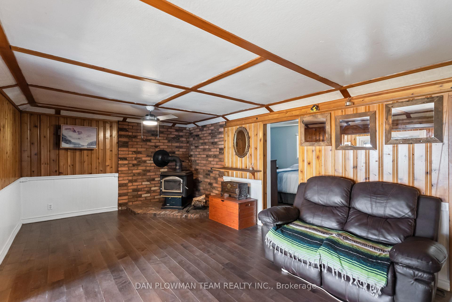 Photo 15 of 32 Beach Road, Kawartha Lakes, Little Britain — HOMEH