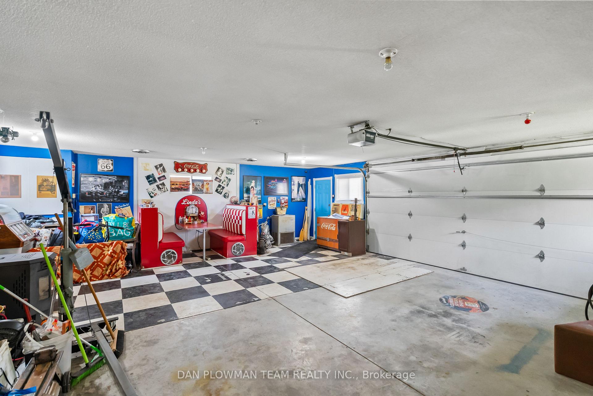 Photo 24 of 32 Beach Road, Kawartha Lakes, Little Britain — HOMEH