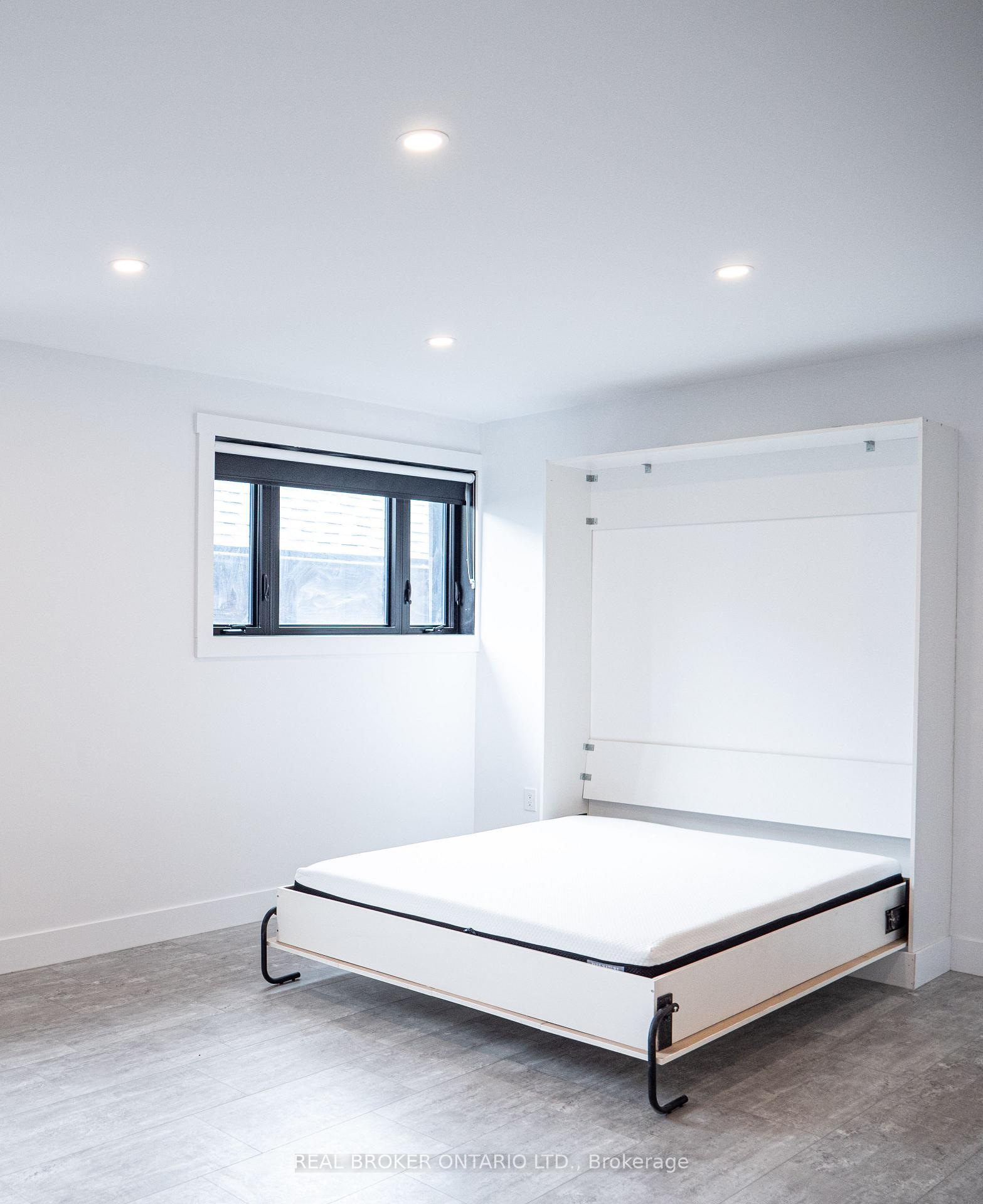 Photo 2 of Unit 4, 284 James Street N, Hamilton, Beasley — HOMEH