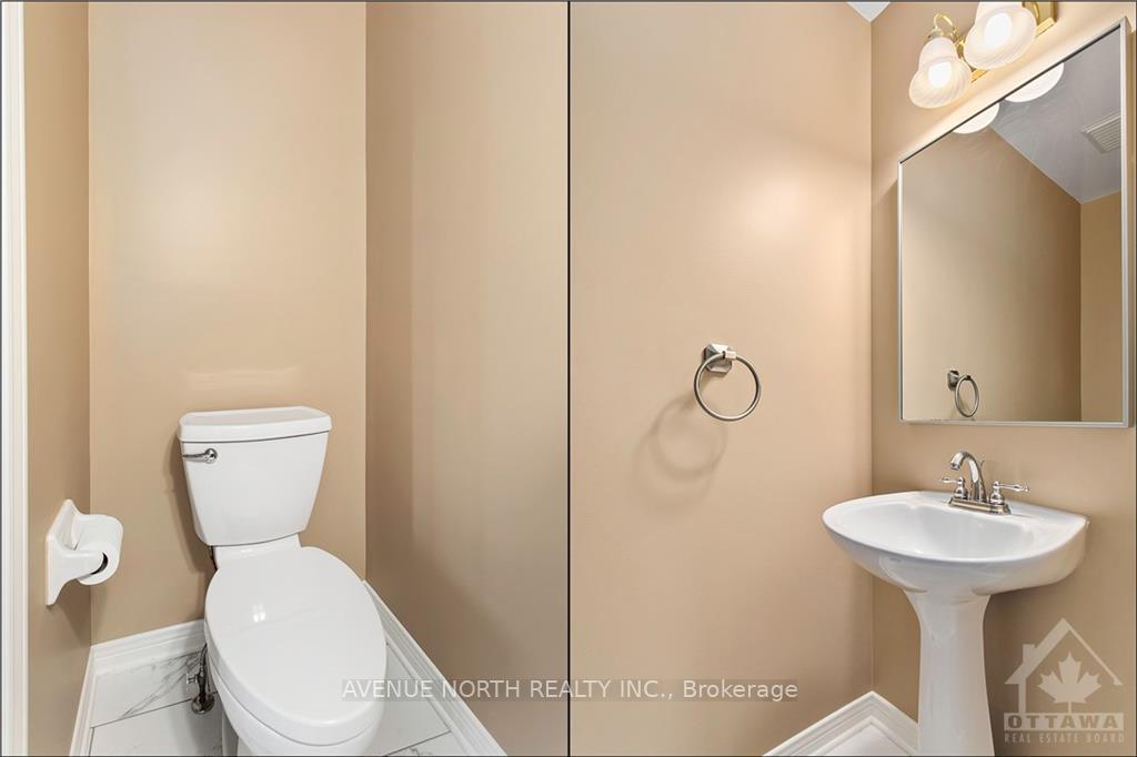 Photo 7 of 37 Stonemeadow Drive, Ottawa, Kanata - Bridlewood — HOMEH