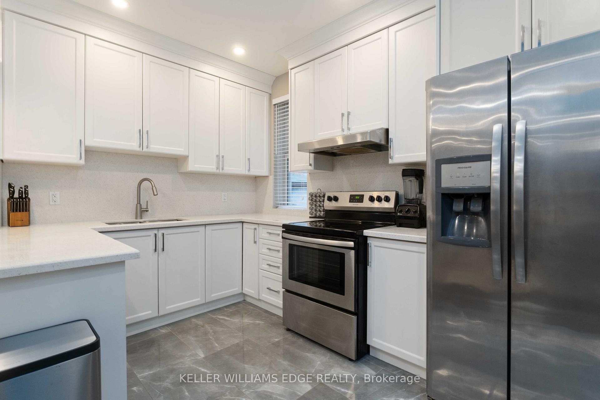Photo 8 of 17 Spadina Avenue, Hamilton, Gibson — HOMEH