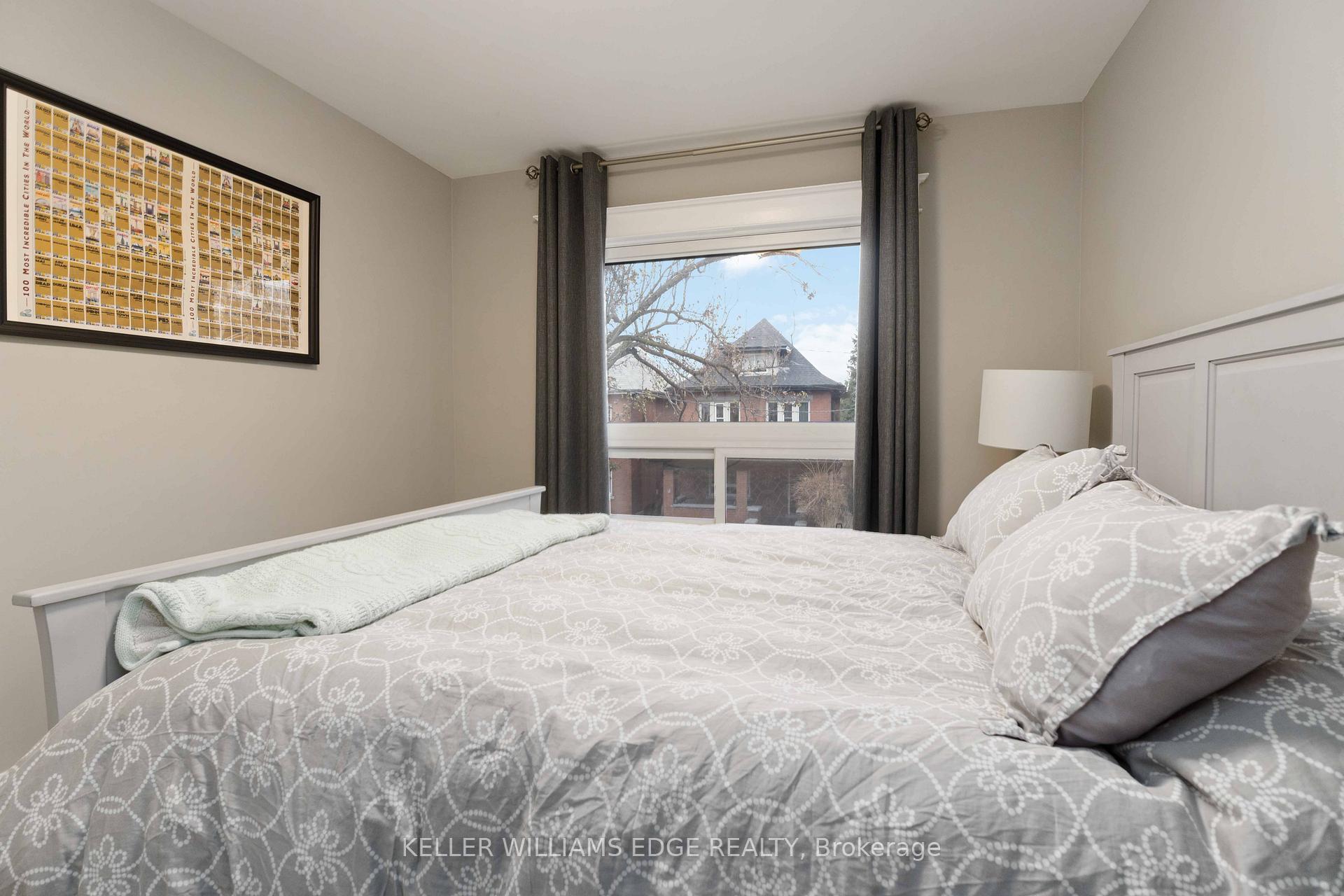 Photo 13 of 17 Spadina Avenue, Hamilton, Gibson — HOMEH