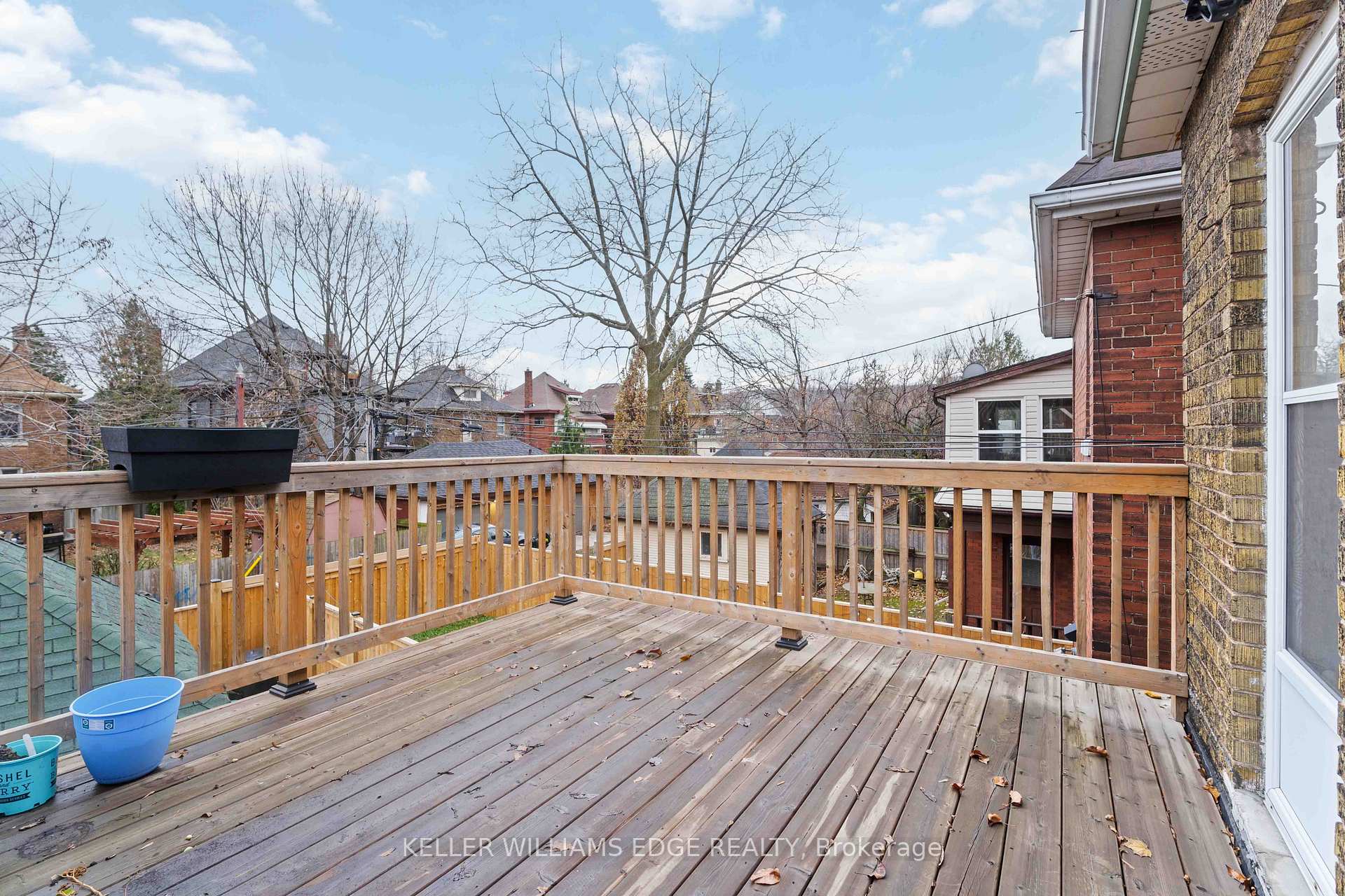 Photo 17 of 17 Spadina Avenue, Hamilton, Gibson — HOMEH