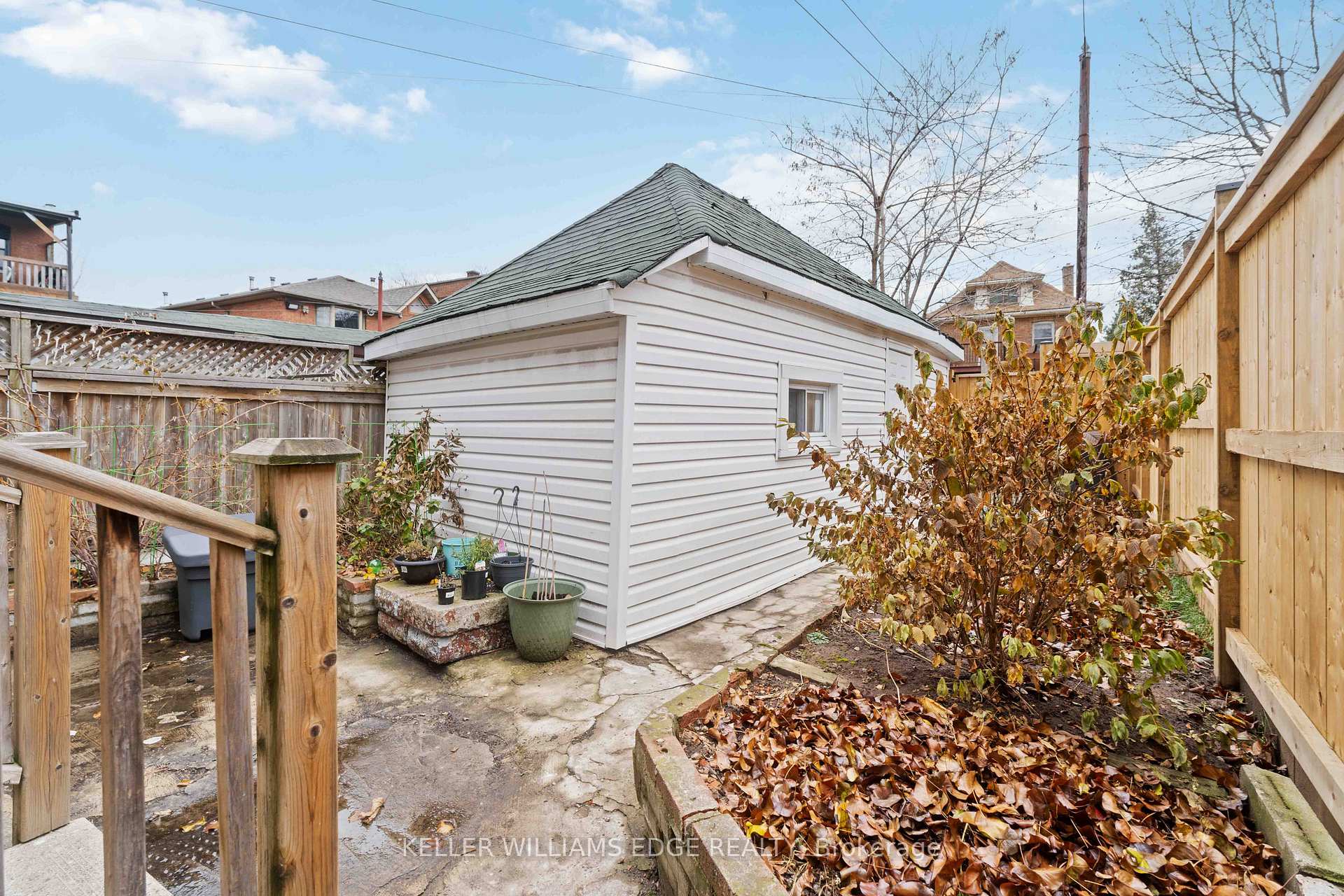 Photo 19 of 17 Spadina Avenue, Hamilton, Gibson — HOMEH
