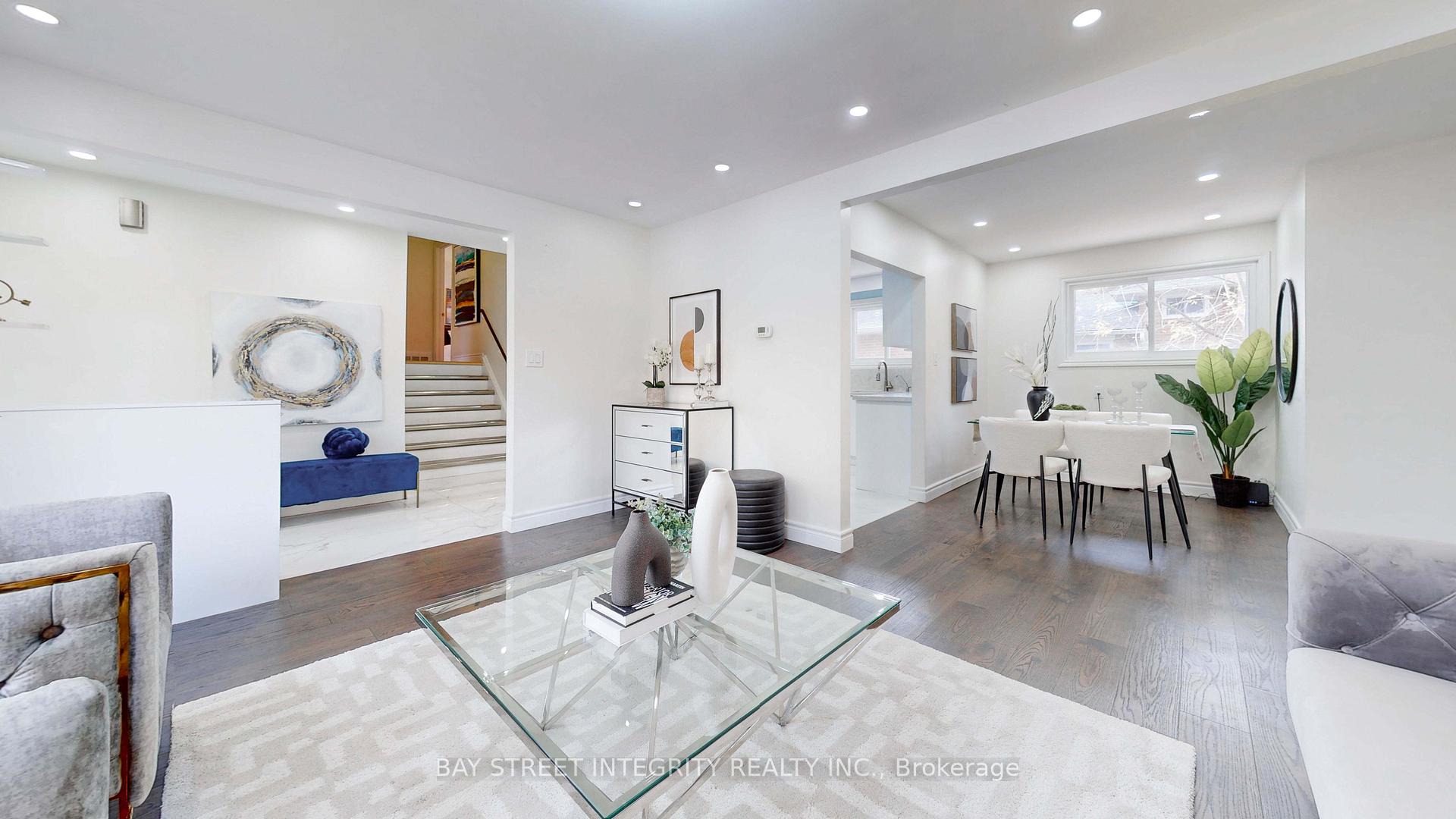 Photo 9 of 32 Markhaven Road, Markham, Unionville — HOMEH