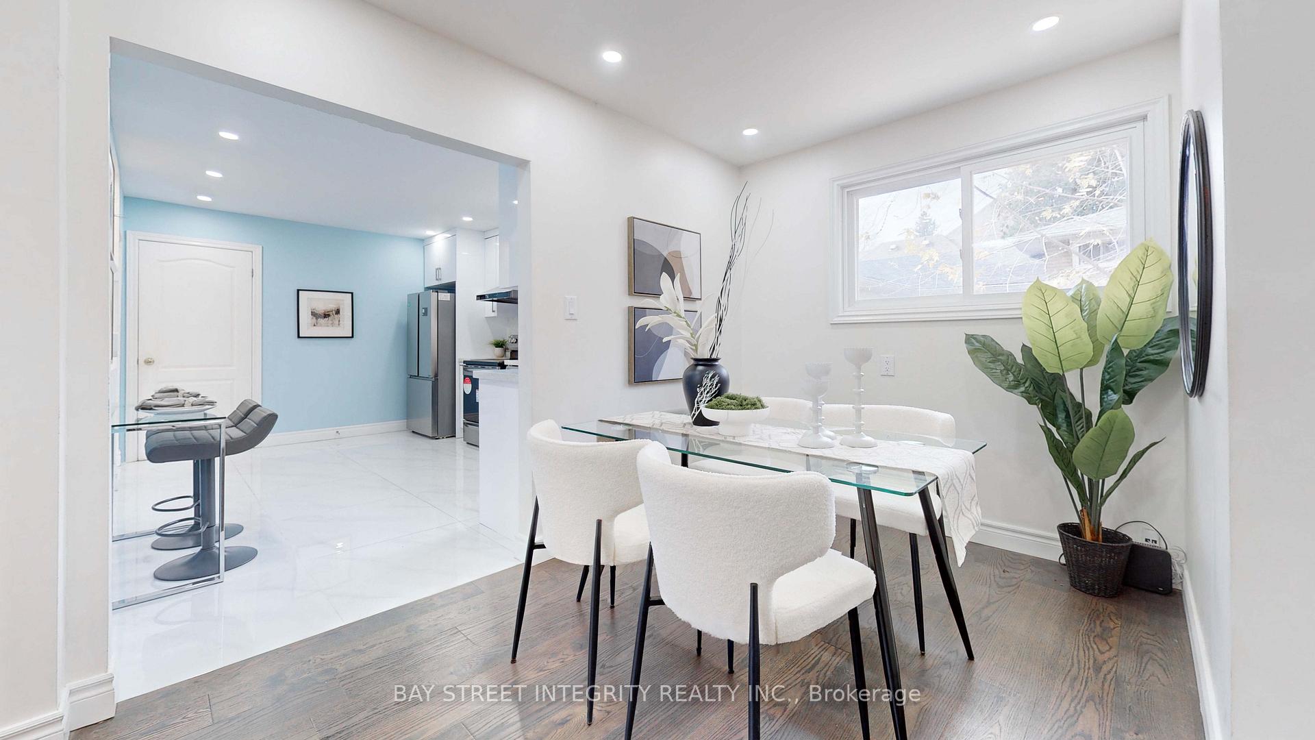 Photo 10 of 32 Markhaven Road, Markham, Unionville — HOMEH