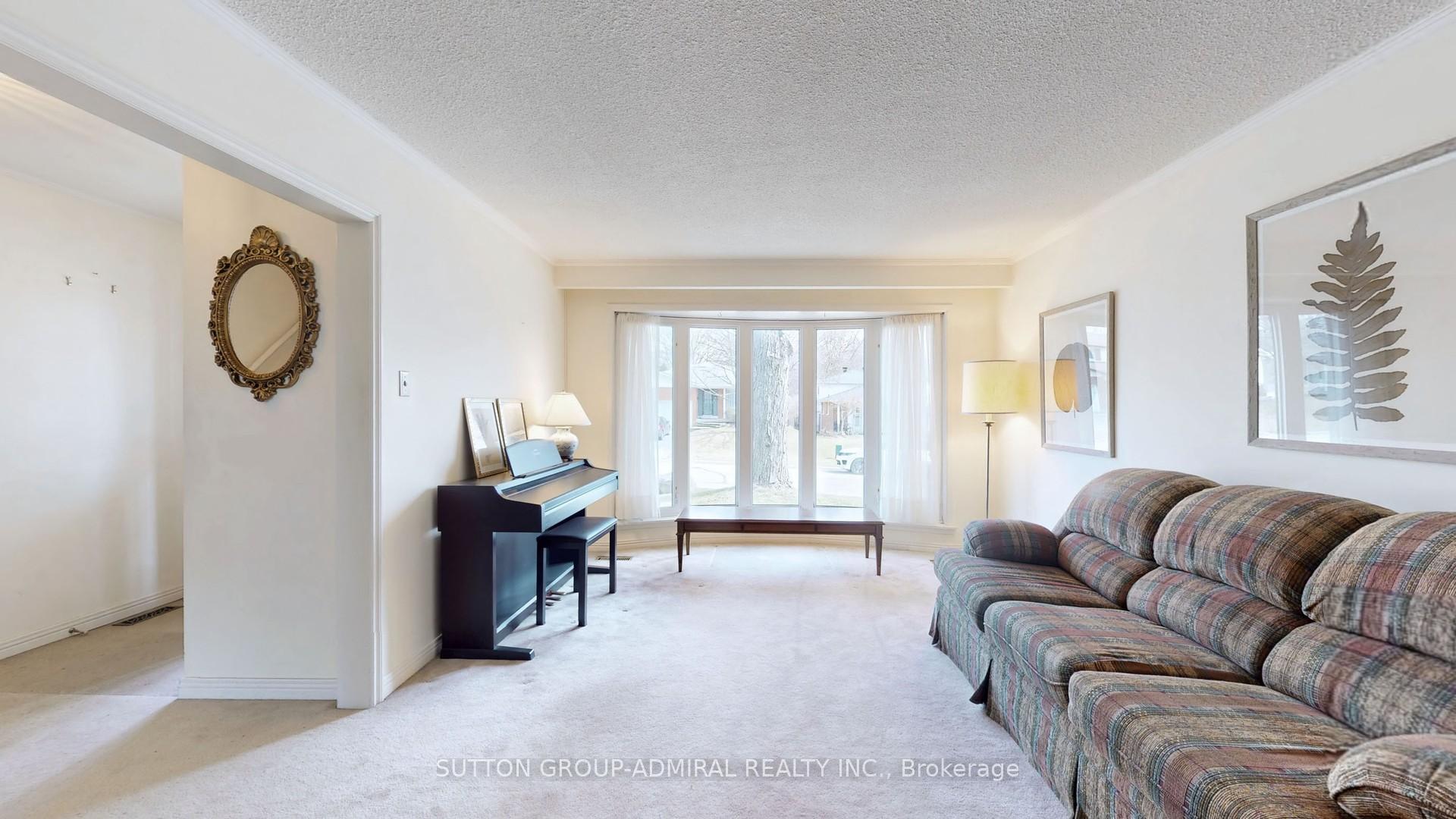 Photo 6 of 61 Shady Lane Crescent, Markham, Royal Orchard — HOMEH