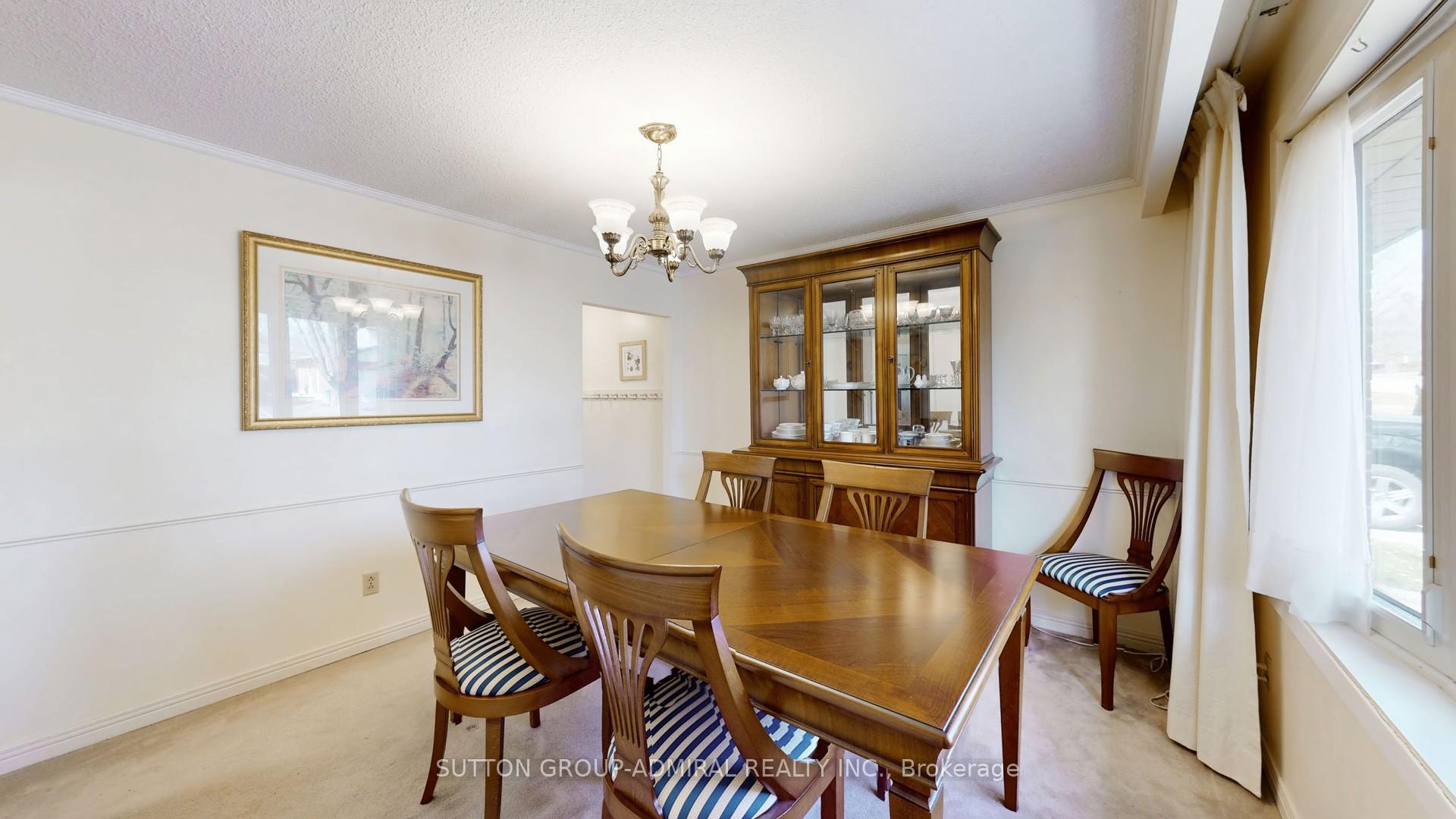 Photo 12 of 61 Shady Lane Crescent, Markham, Royal Orchard — HOMEH