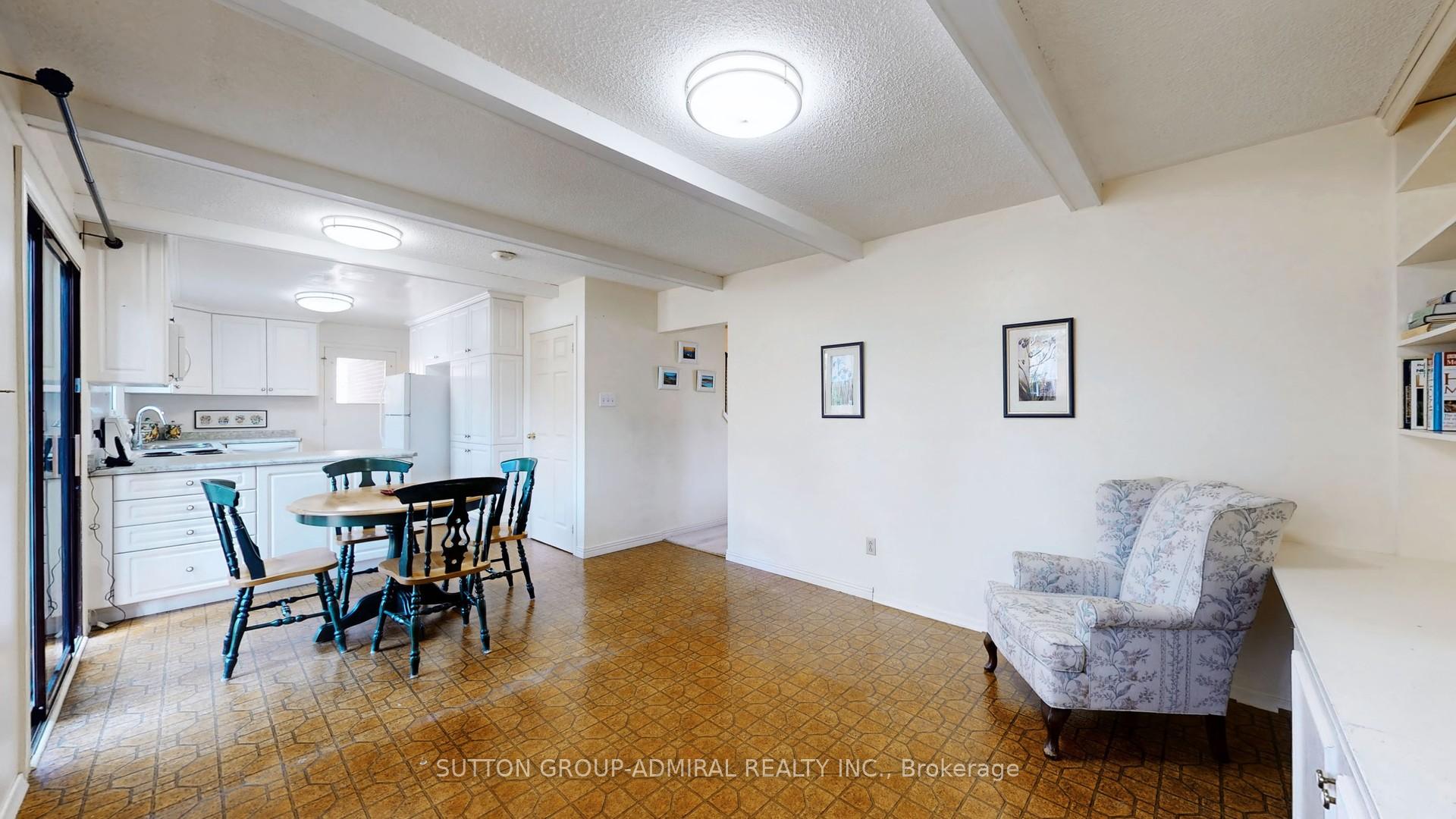 Photo 16 of 61 Shady Lane Crescent, Markham, Royal Orchard — HOMEH