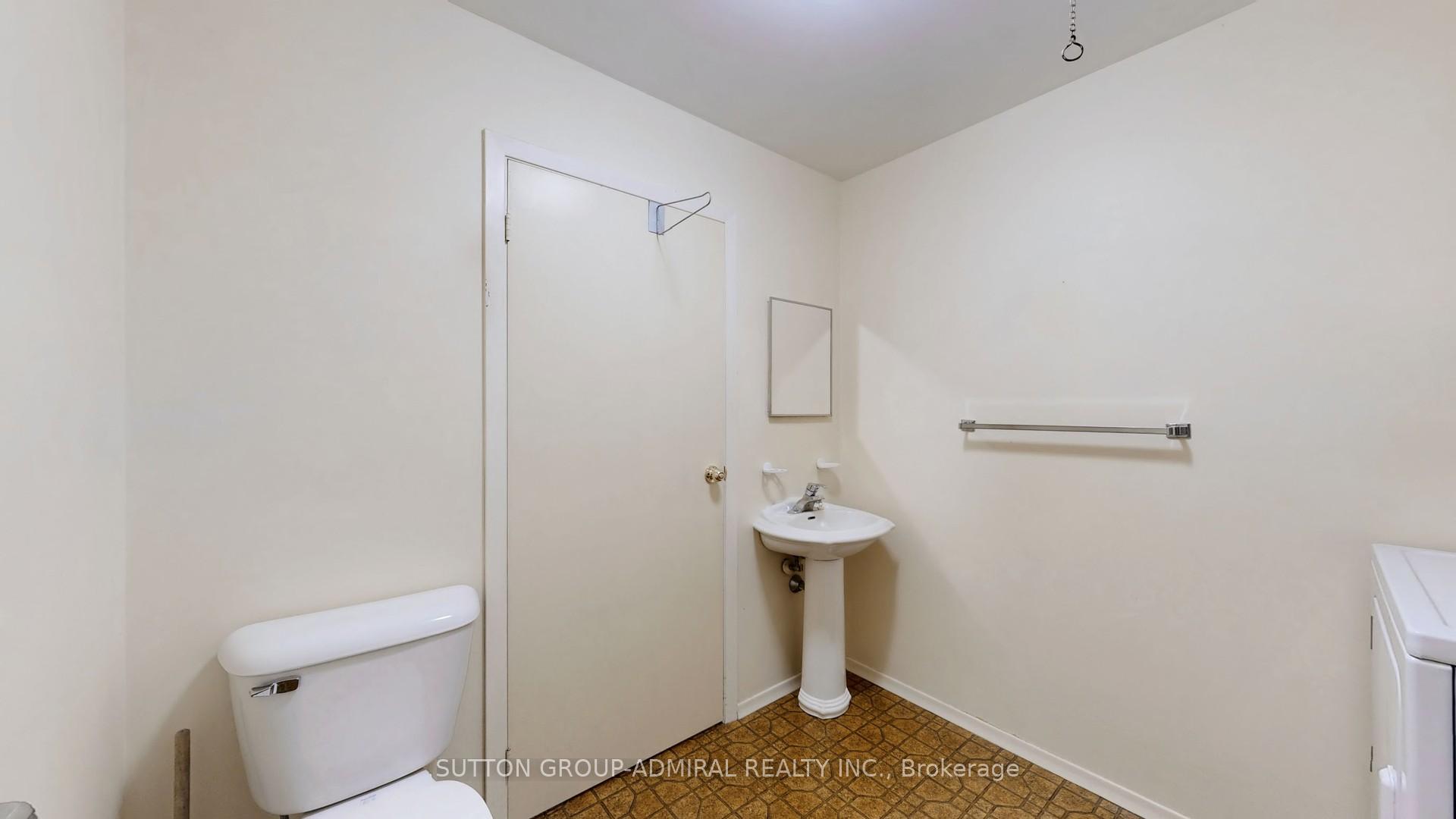 Photo 20 of 61 Shady Lane Crescent, Markham, Royal Orchard — HOMEH