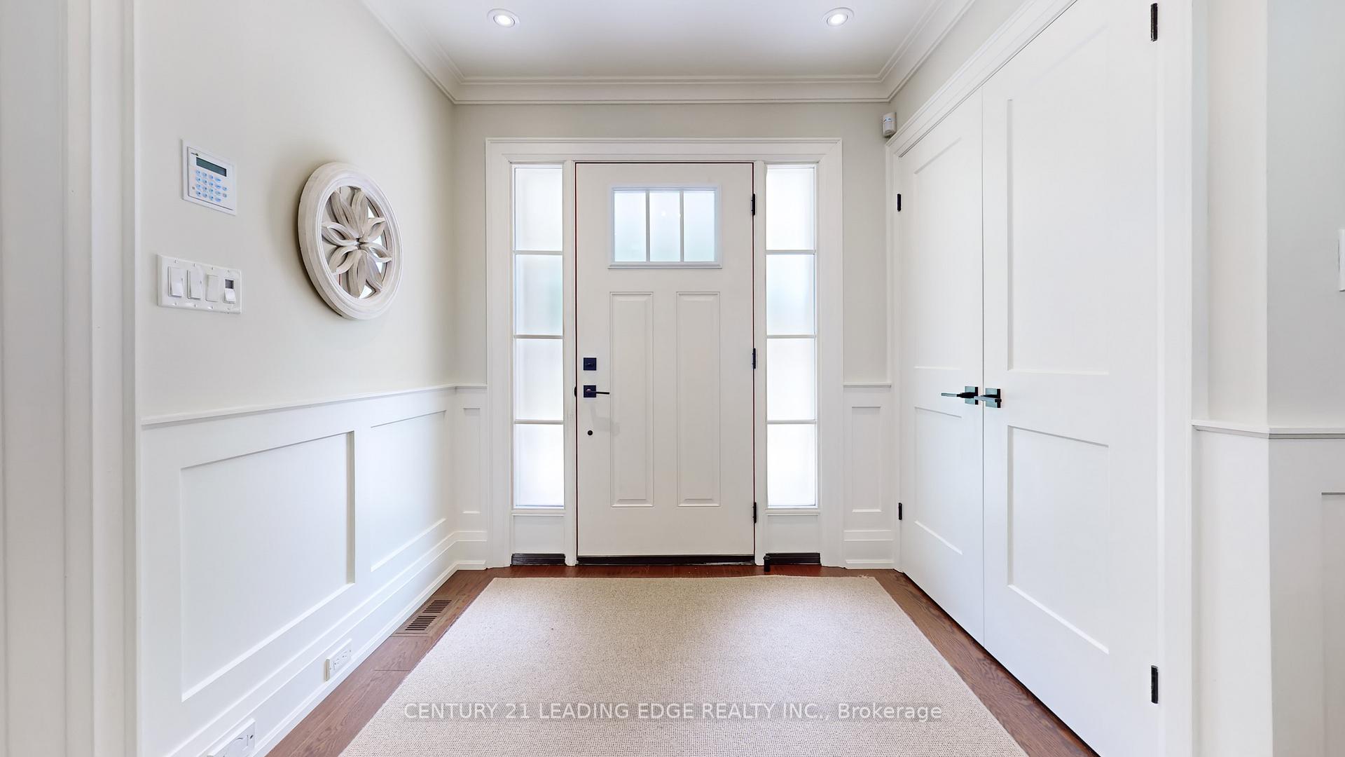 Photo 4 of 60 Squire Baker's Lane, Markham, Sherwood-Amberglen — HOMEH