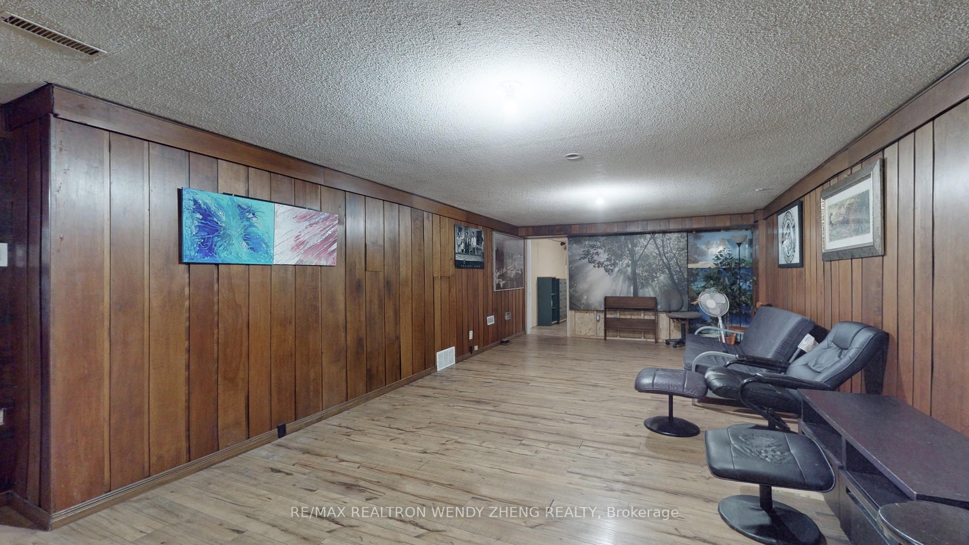 Photo 5 of Unit BSMT, 9359 Dickenson Road, Hamilton, Airport Employment Area — HOMEH