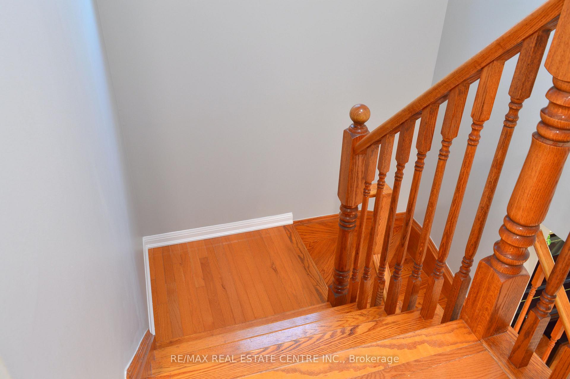 Photo 18 of 882 Mcewan Drive, Milton, Coates — HOMEH