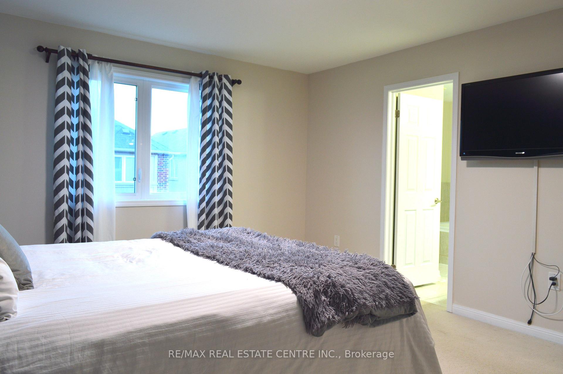 Photo 21 of 882 Mcewan Drive, Milton, Coates — HOMEH